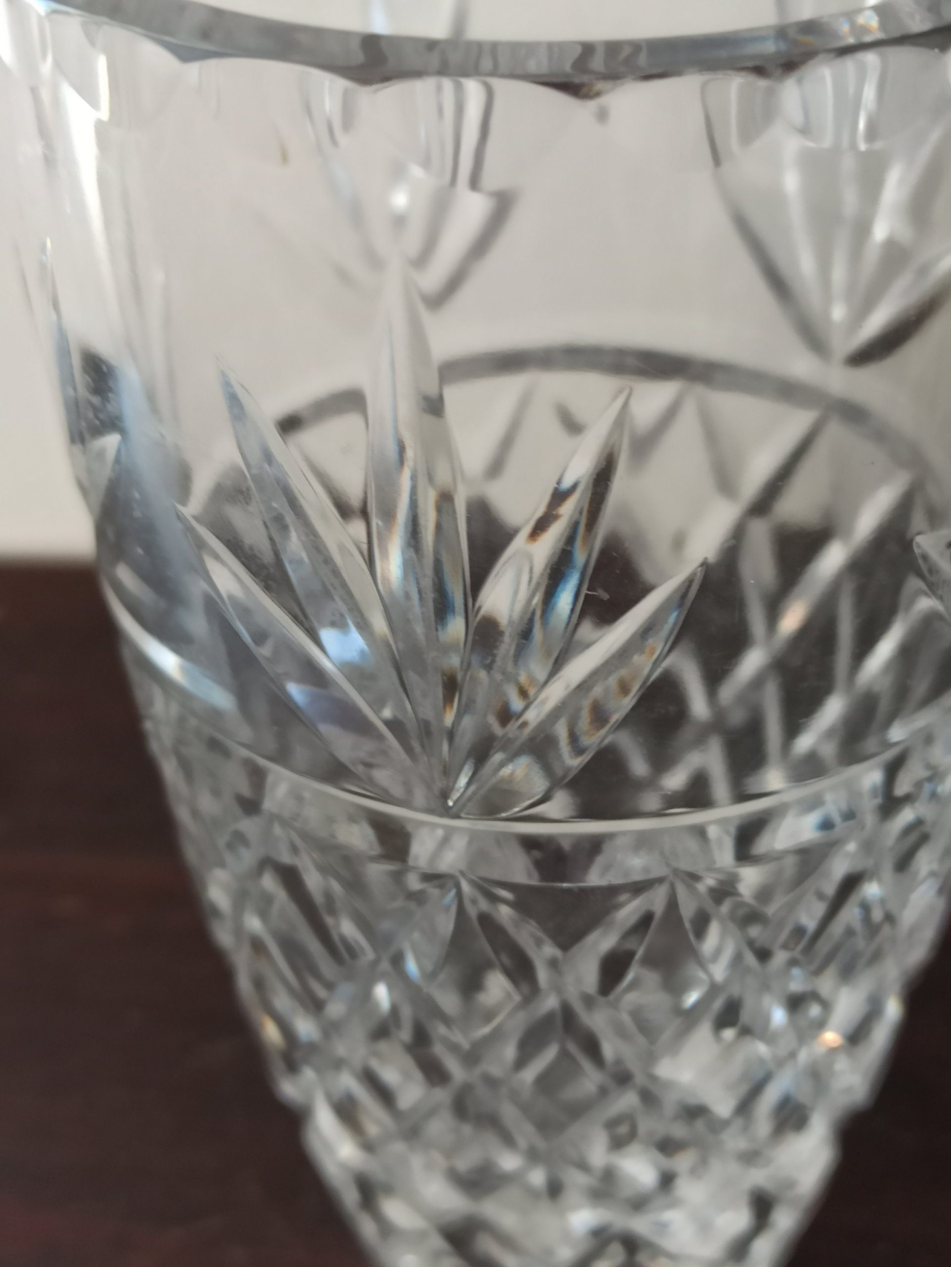 Vintage Lead Crystal Cut Vase. Excellent Condition. - Image 10
