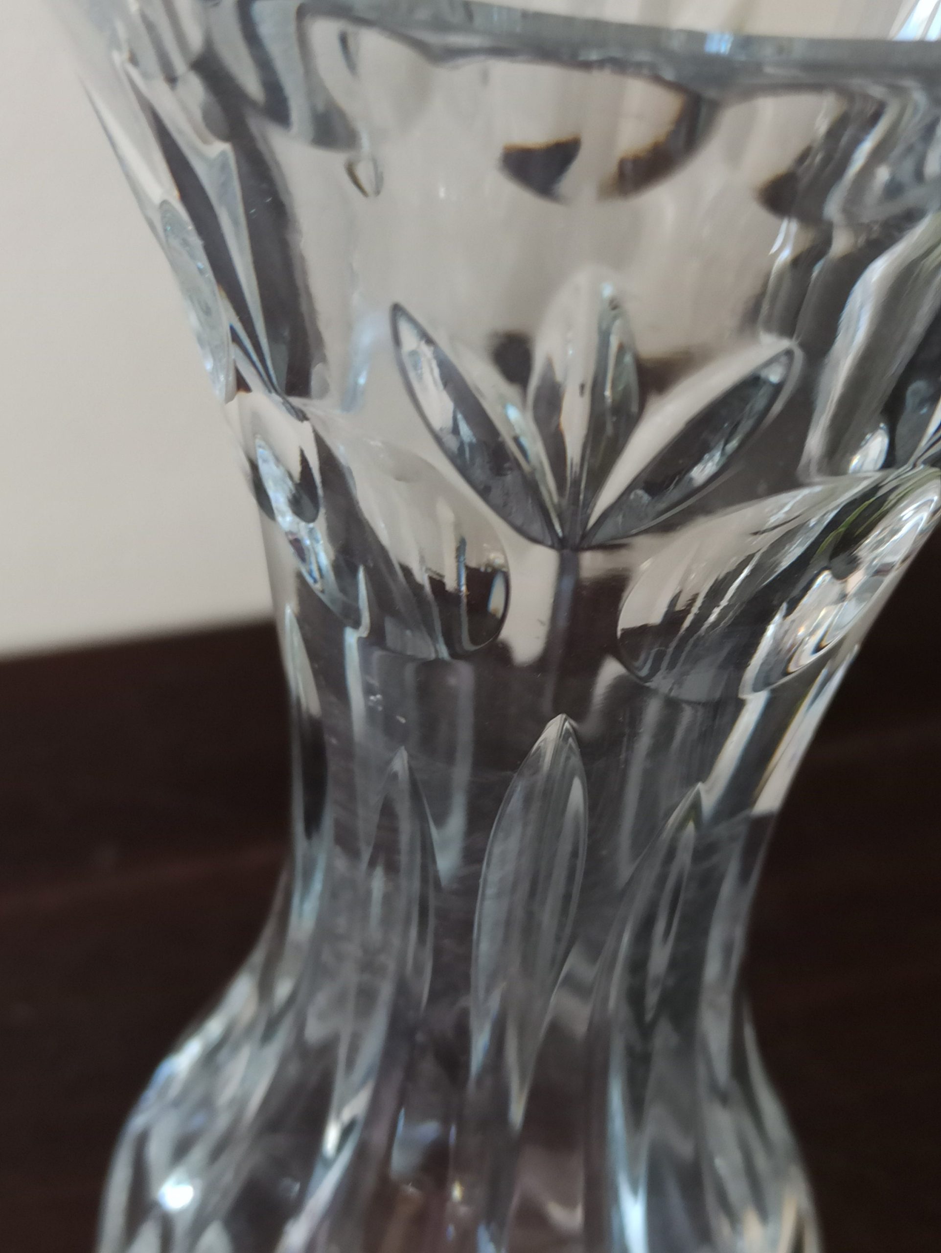 Vintage Tapered Crystal Vase. Excellent Condition. - Image 9