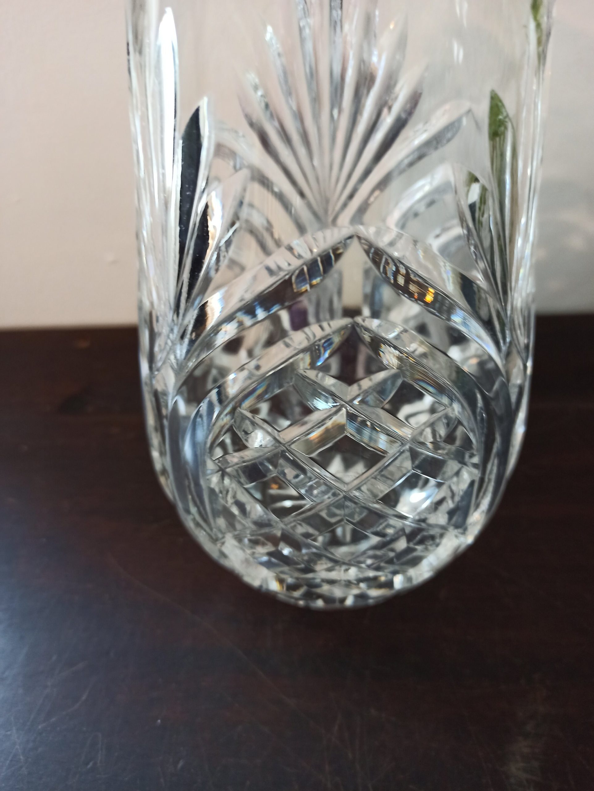 Stunning Crystal Vase. Deep Cut. Excellent Condition. Vintage. - Image 5
