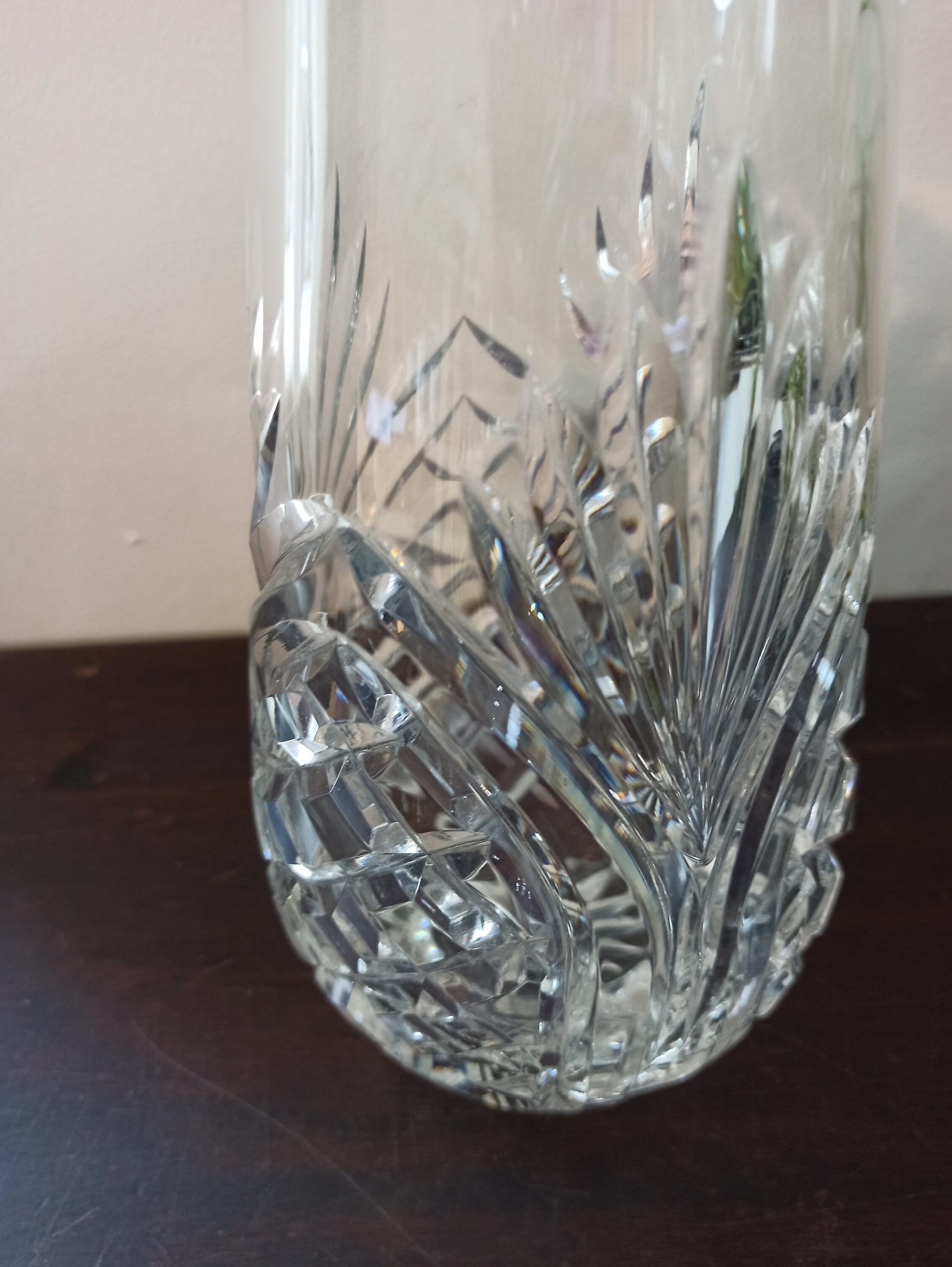 Stunning Crystal Vase. Deep Cut. Excellent Condition. Vintage. - Image 6