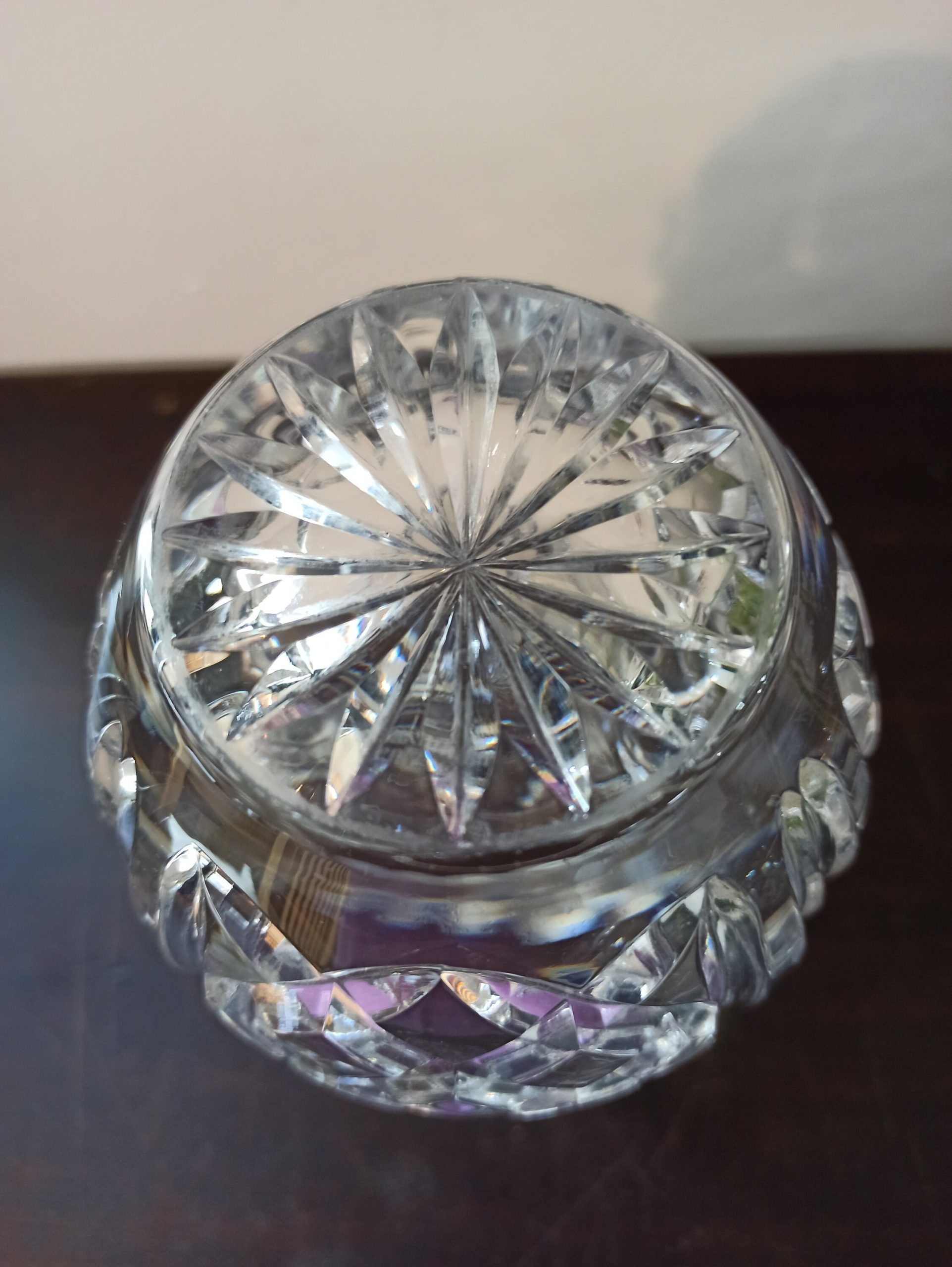 Stunning Crystal Vase. Deep Cut. Excellent Condition. Vintage. - Image 8