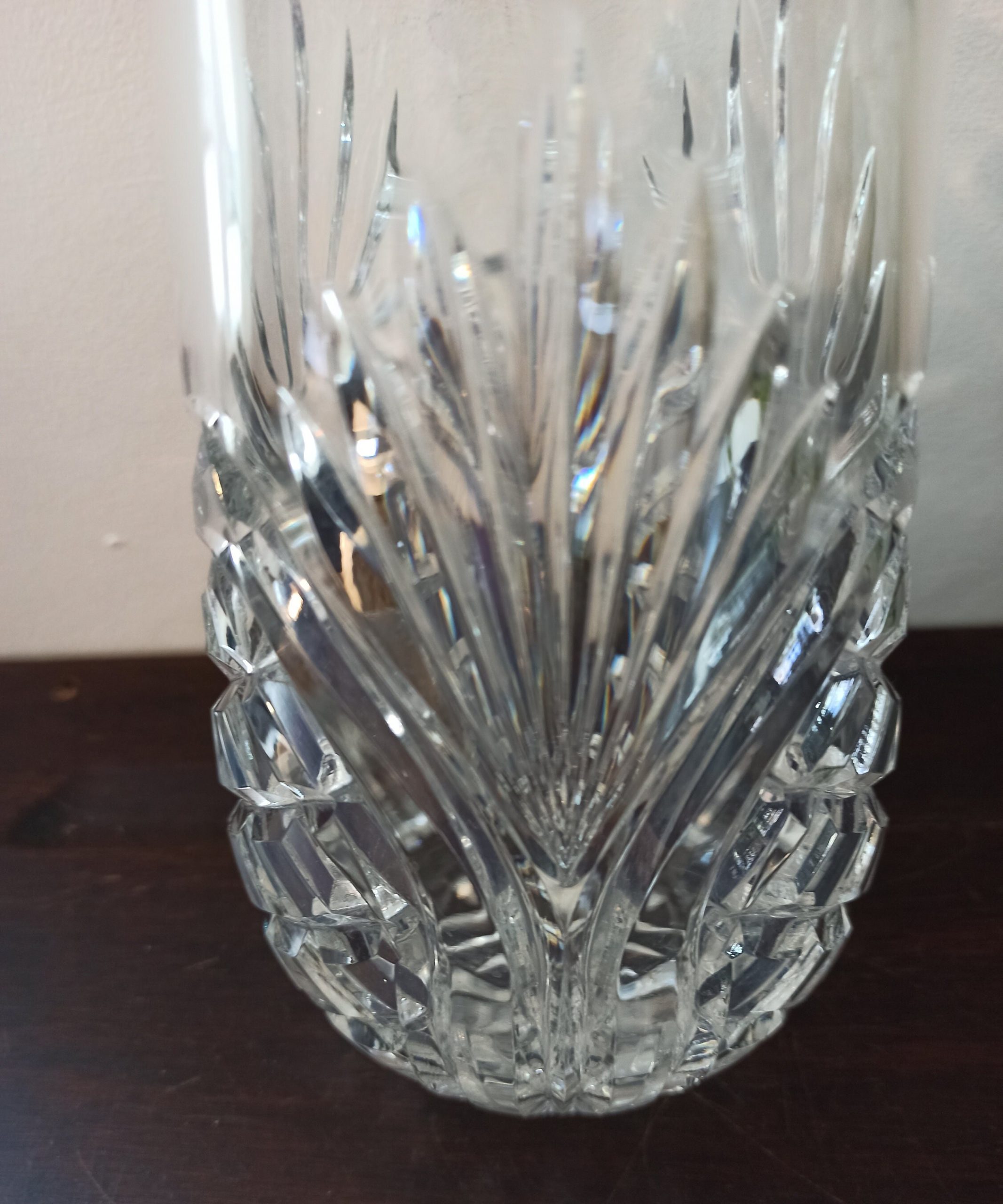 Stunning Crystal Vase. Deep Cut. Excellent Condition. Vintage. - Image 4