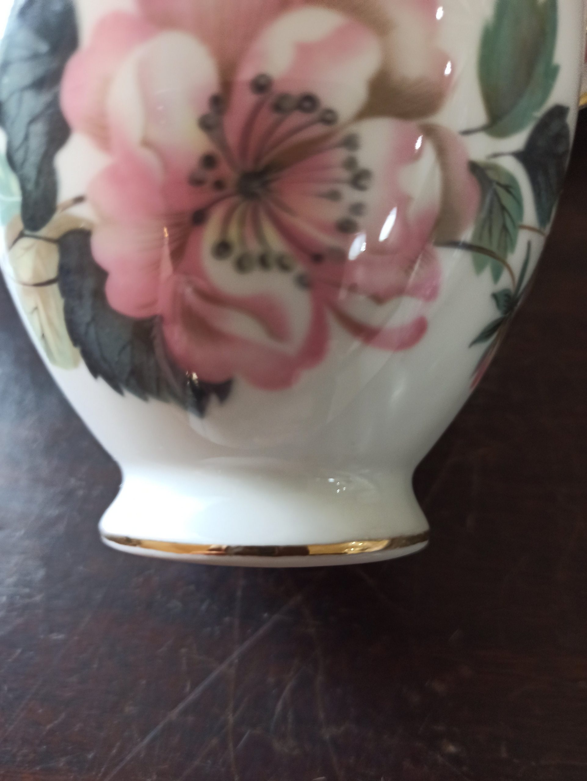 Vintage Crown Royal Bone China Trio - Cup, Saucer, Side Plate. Floral Design. Excellent Condition. - Image 5