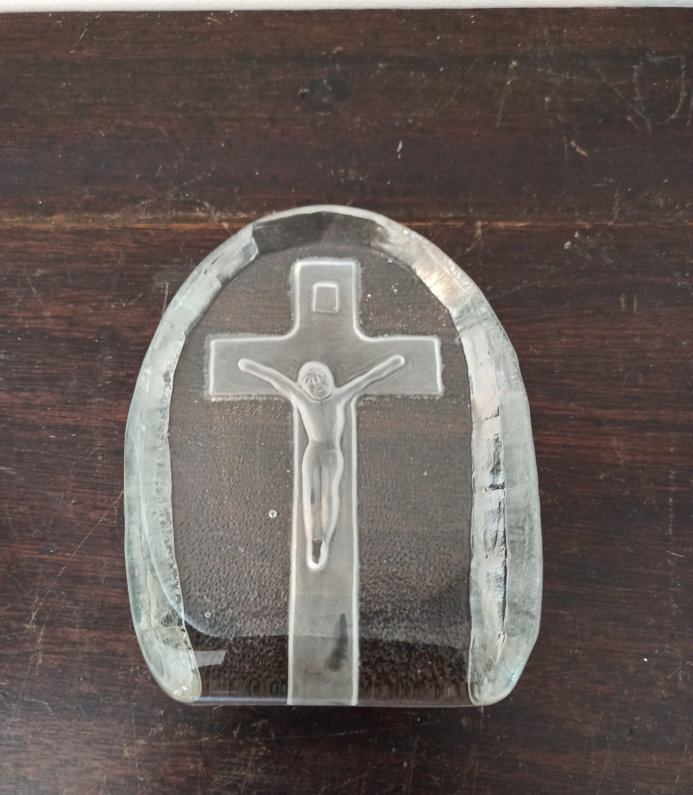 Vintage Clear Glass Paperweight. Religous Scene. Excellent Condition.
