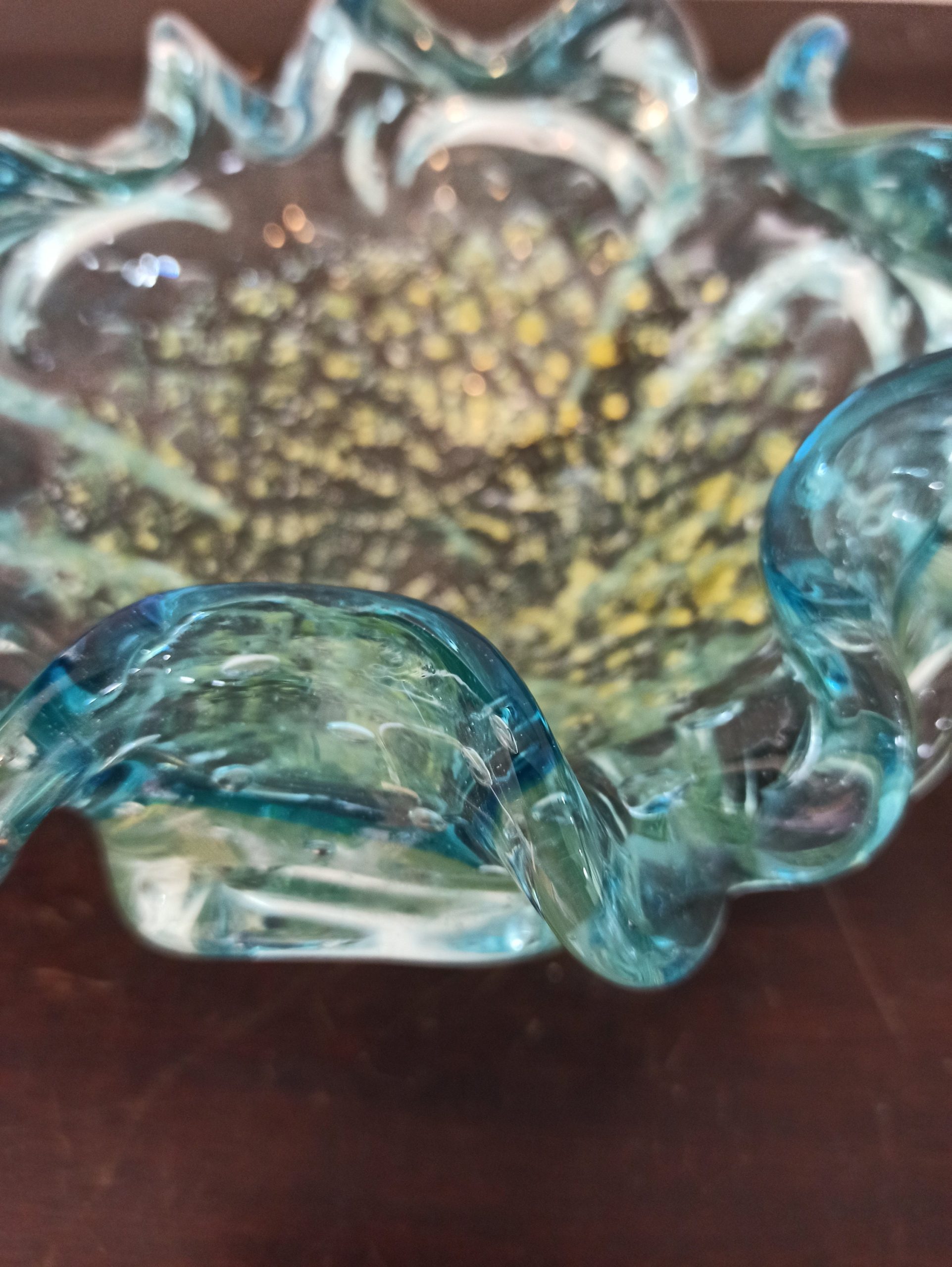 Vintage Decorative Glass Dish / Bowl. Very Good Condition. Quite Heavy. - Image 4