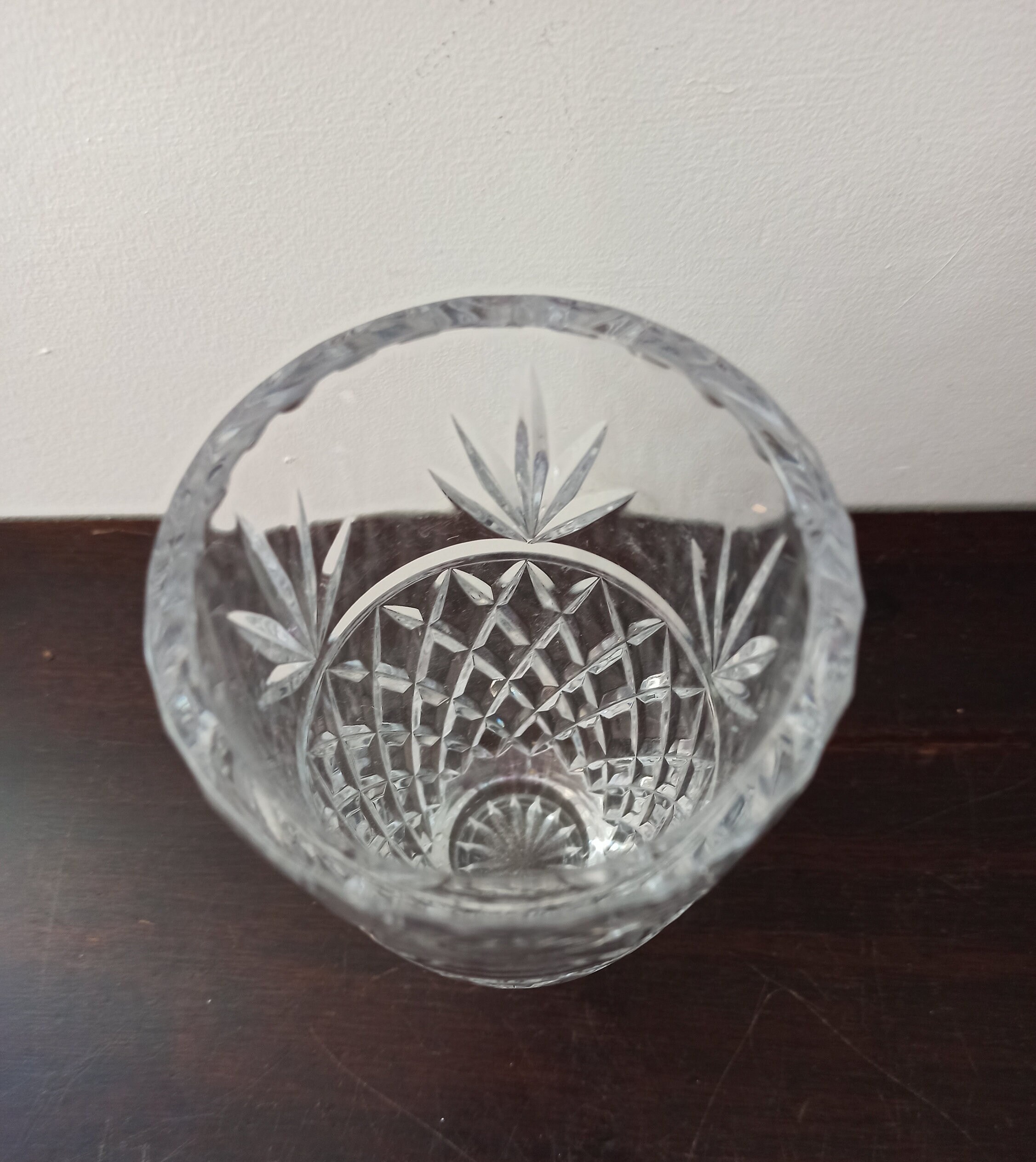 Vintage Lead Crystal Cut Vase. Excellent Condition. - Image 3