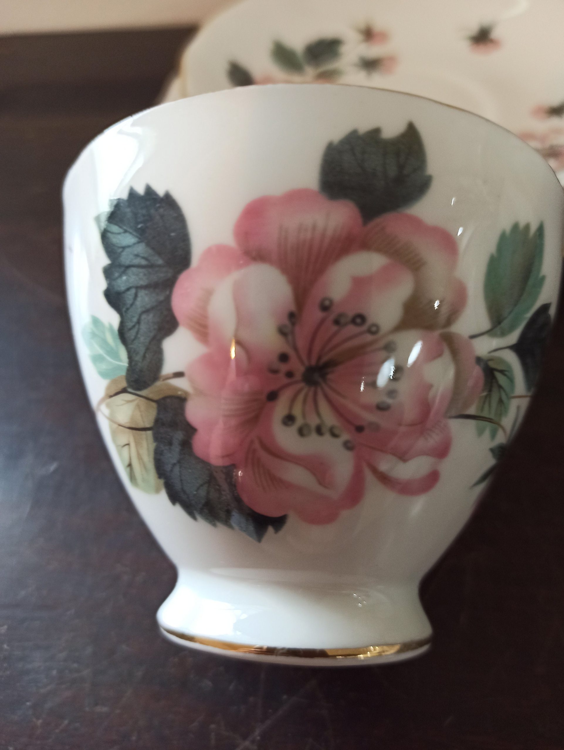 Vintage Crown Royal Bone China Trio - Cup, Saucer, Side Plate. Floral Design. Excellent Condition. - Image 4