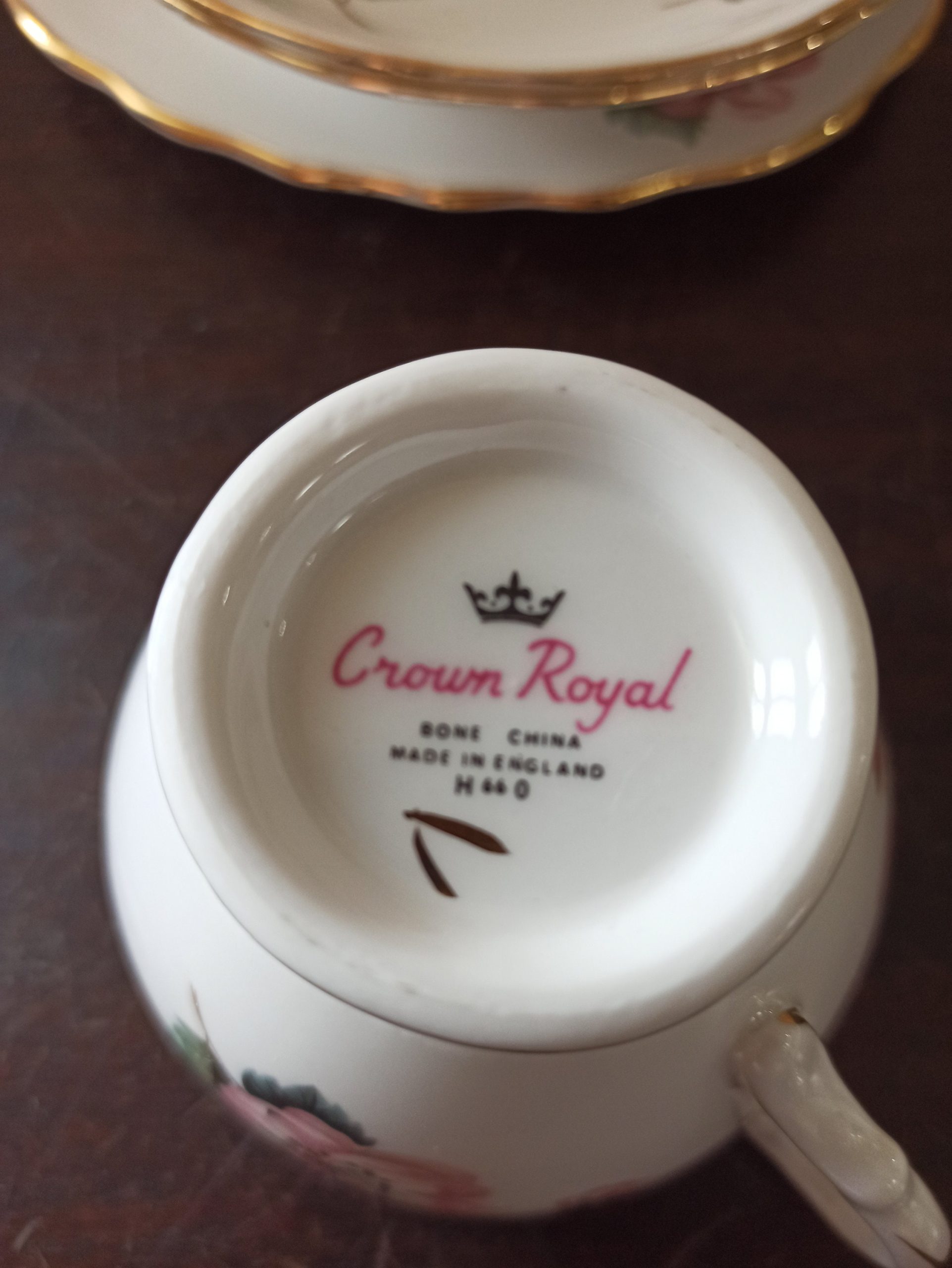 Vintage Crown Royal Bone China Trio - Cup, Saucer, Side Plate. Floral Design. Excellent Condition. - Image 6