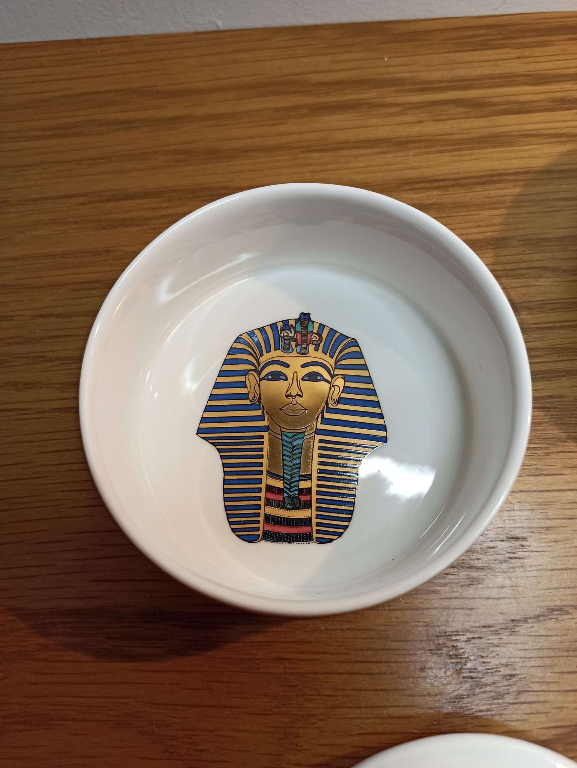 A Pair of 'Treasure of The Nile' Trinket Boxes. Excellent Condition. Tutankhamun. 1996. Compton and Woodhouse. - Image 4