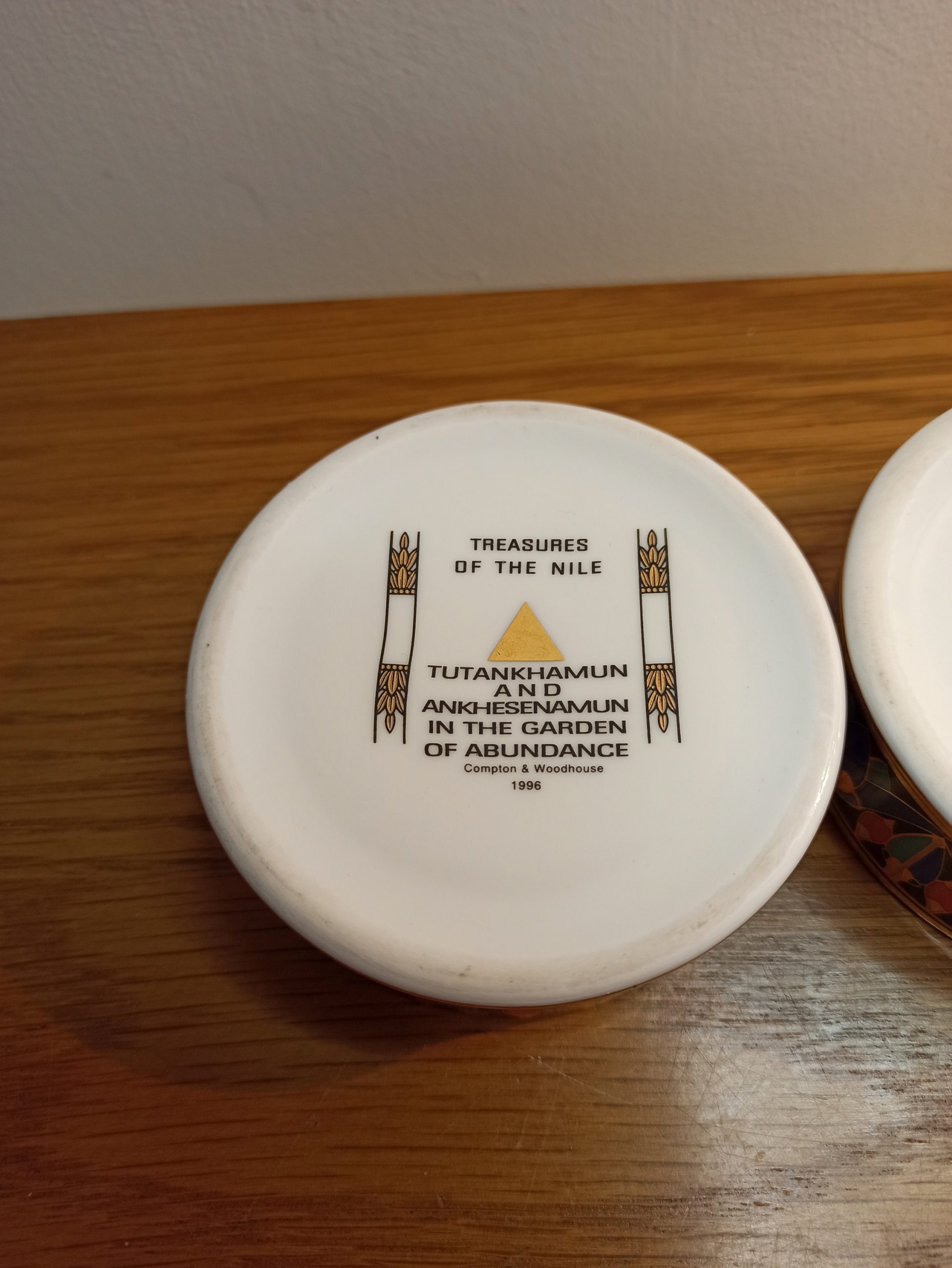 A Pair of 'Treasure of The Nile' Trinket Boxes. Excellent Condition. Tutankhamun. 1996. Compton and Woodhouse. - Image 6