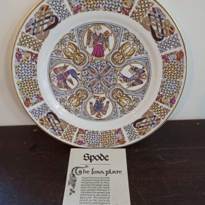 Spode Celtic Decorative Collectors Plates. Good Overall Condition.
