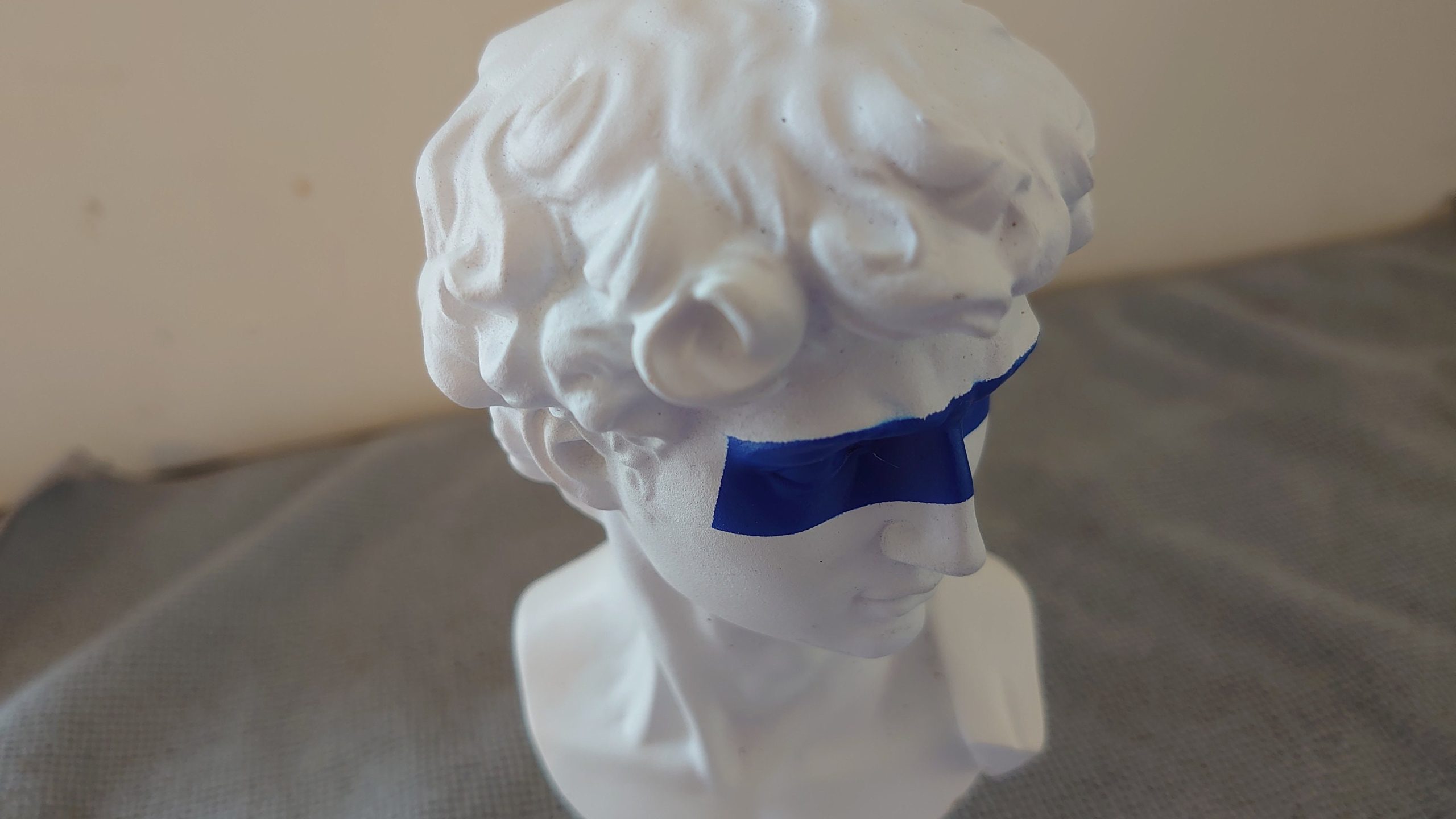 Handpainted Small Male Chalk Bust - With Blue Mask Detailing - Very Good Condition - Image 6
