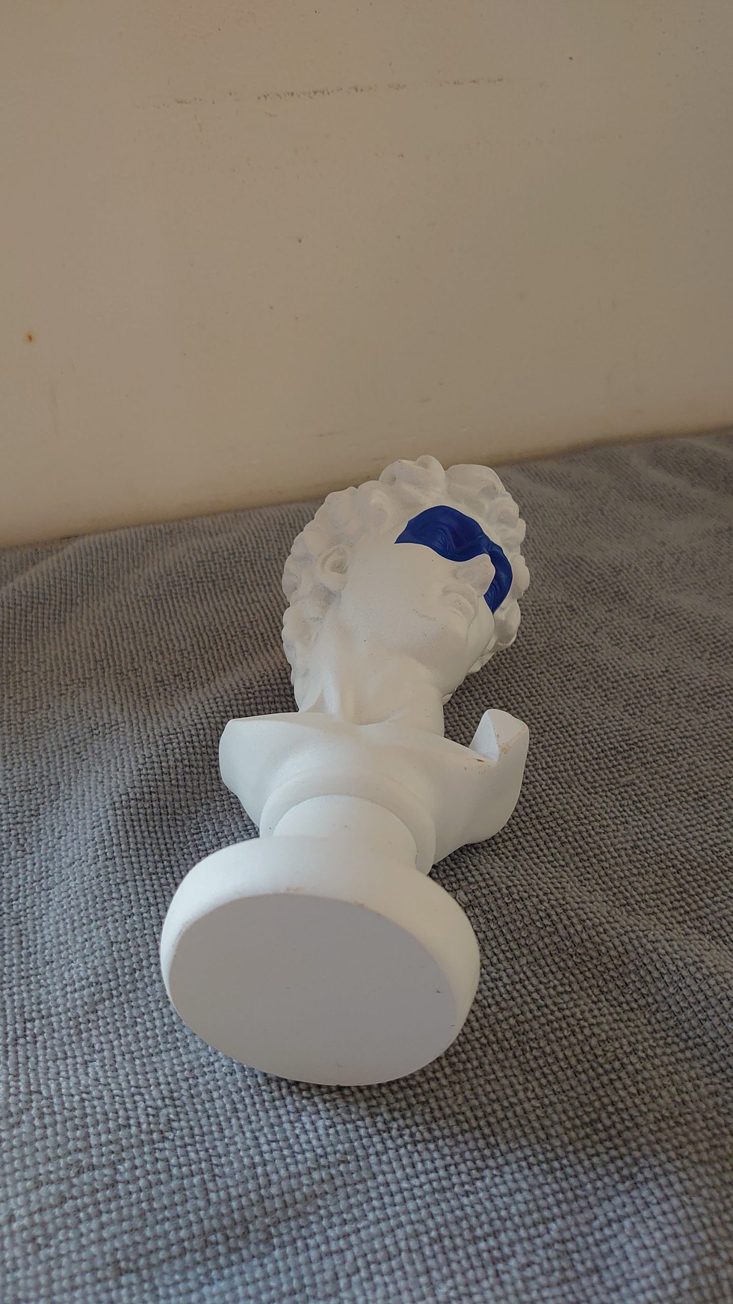 Handpainted Small Male Chalk Bust - With Blue Mask Detailing - Very Good Condition - Image 5