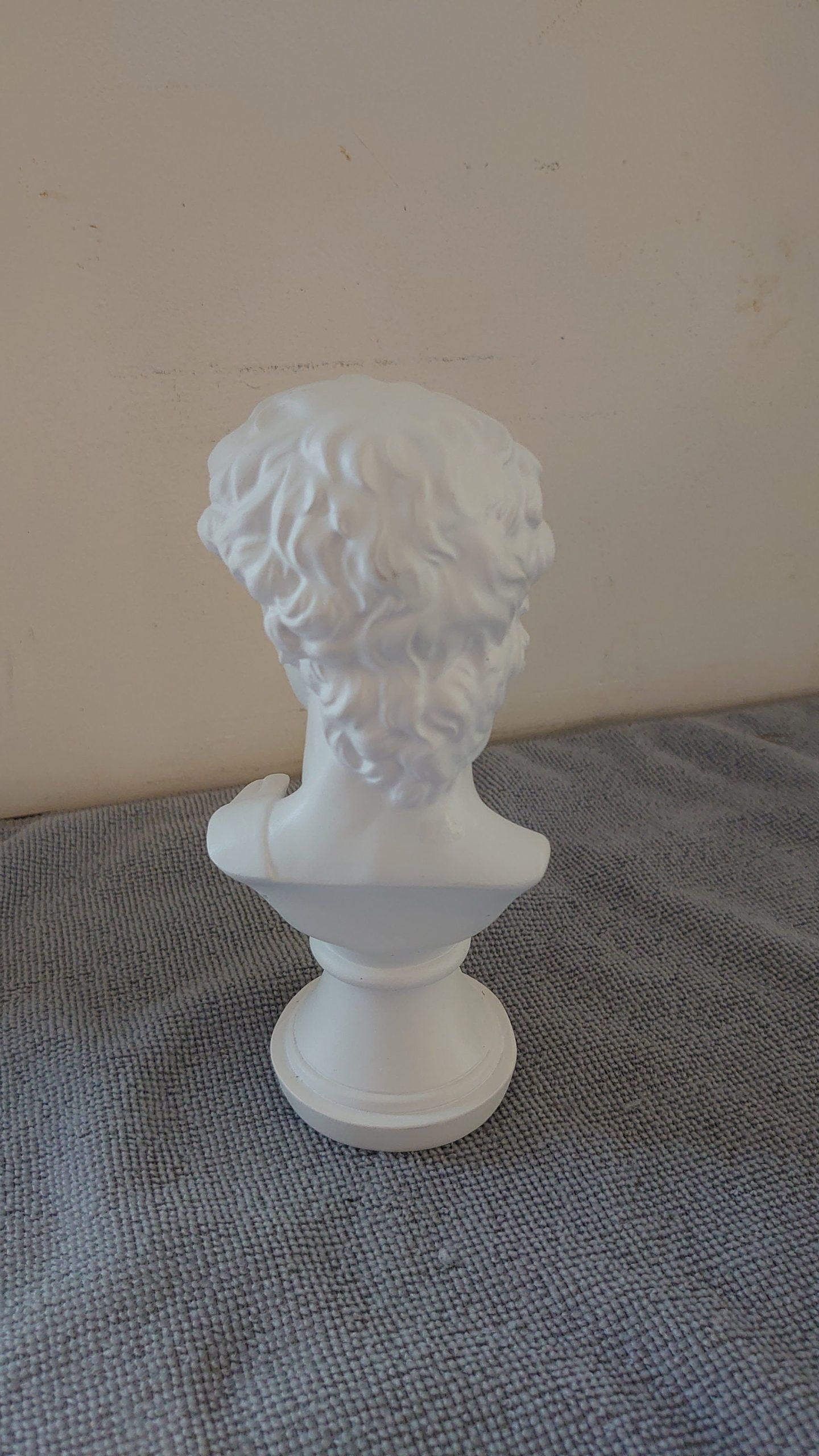 Handpainted Small Male Chalk Bust - With Blue Mask Detailing - Very Good Condition - Image 4