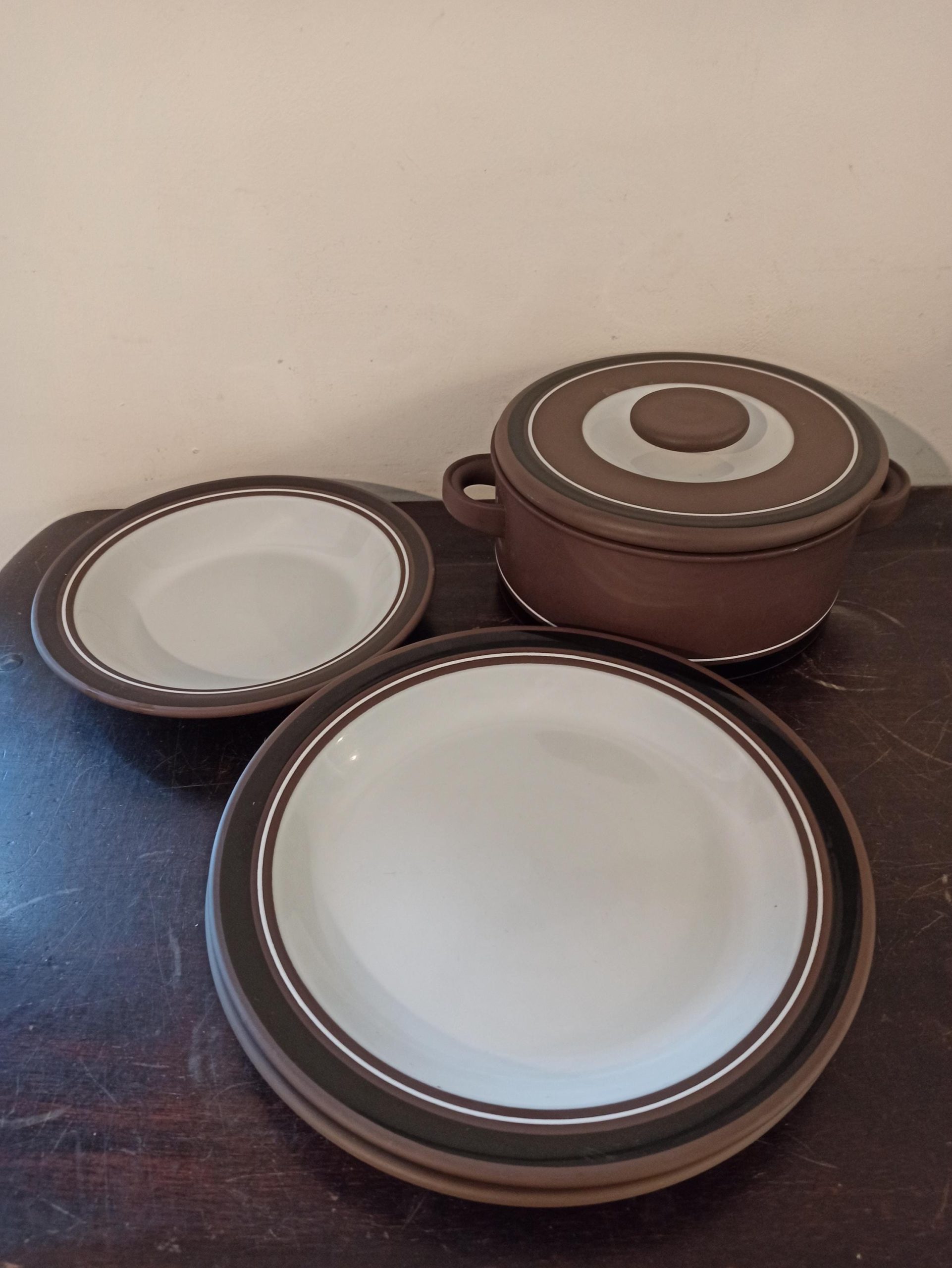 Hornsea Contrast Table Ware. Lidded Tureen, Dinner Plates, Soup/Dessert Bowl.
