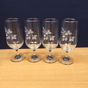 Set of 4 Small White Wine Glasses. Etched Leaf Design.  2 Designs. Vintage.