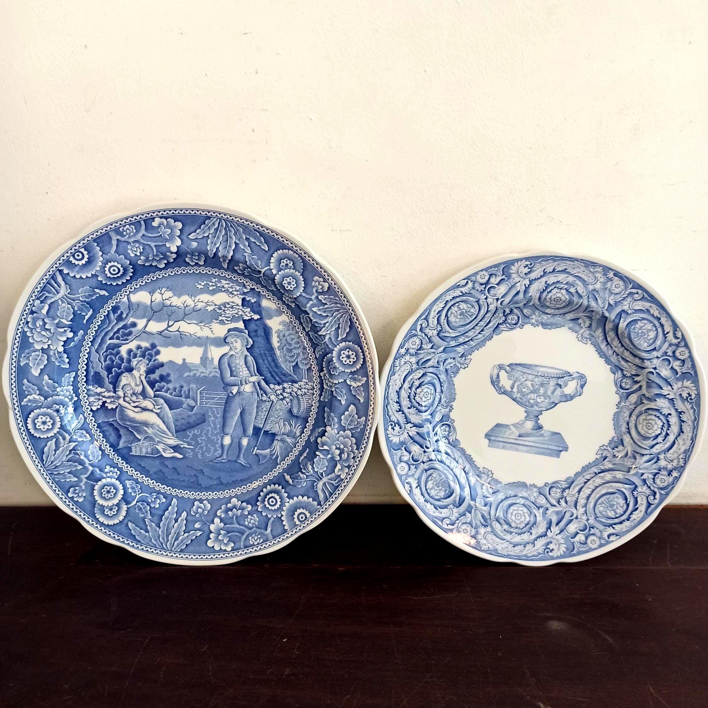 Spode Collectable Cabinet Plates. Blue And White. The Spode 'Blue Room Collection'. Very Good Condition.
