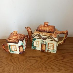 Keele St. Pottery Teapot and Lidded Sugar Bowl.