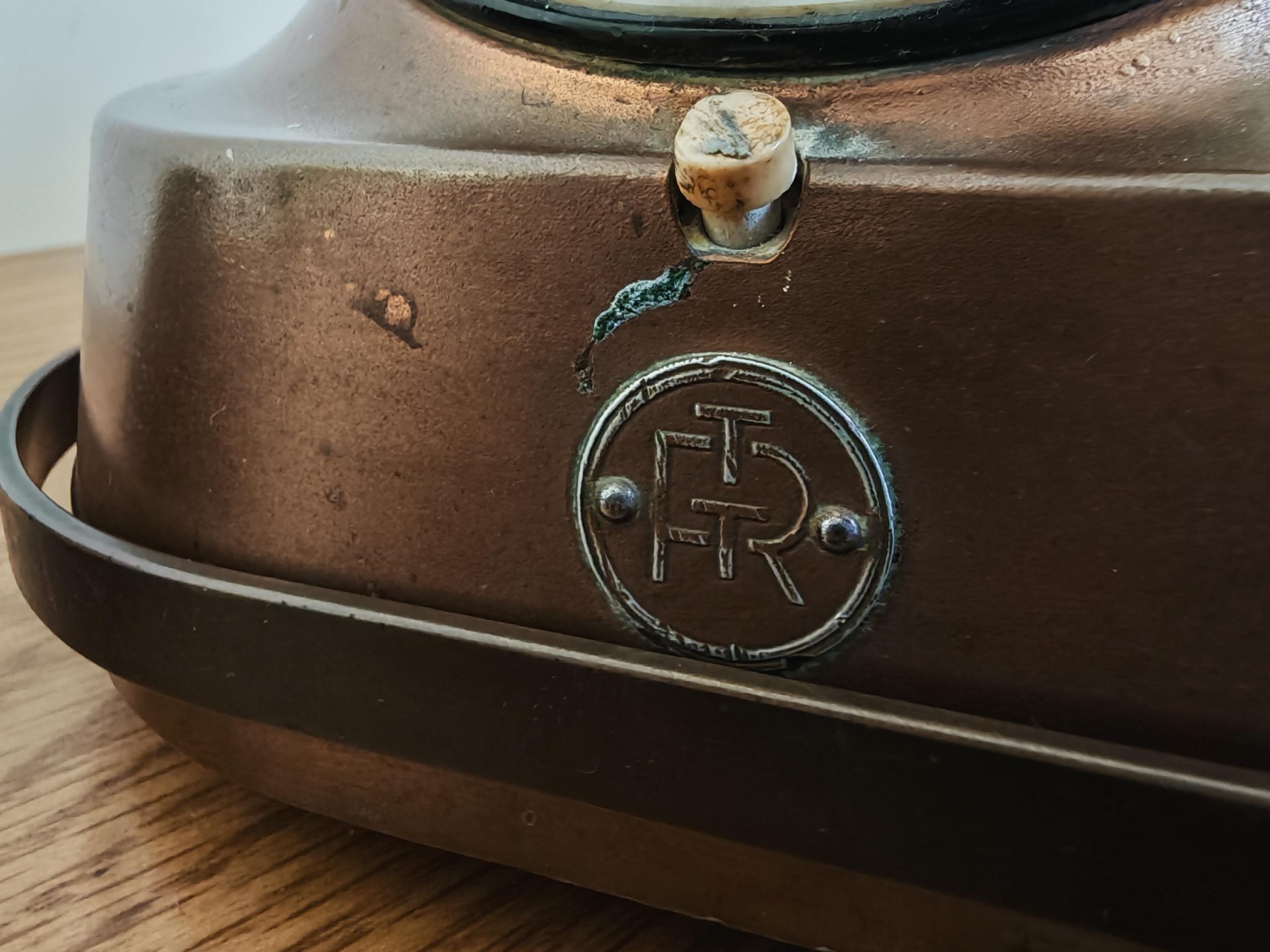 Vintage Copper & Bakelite Belgian RTT56B Rotary Telephone with Original Straight Flex Cord - Image 7