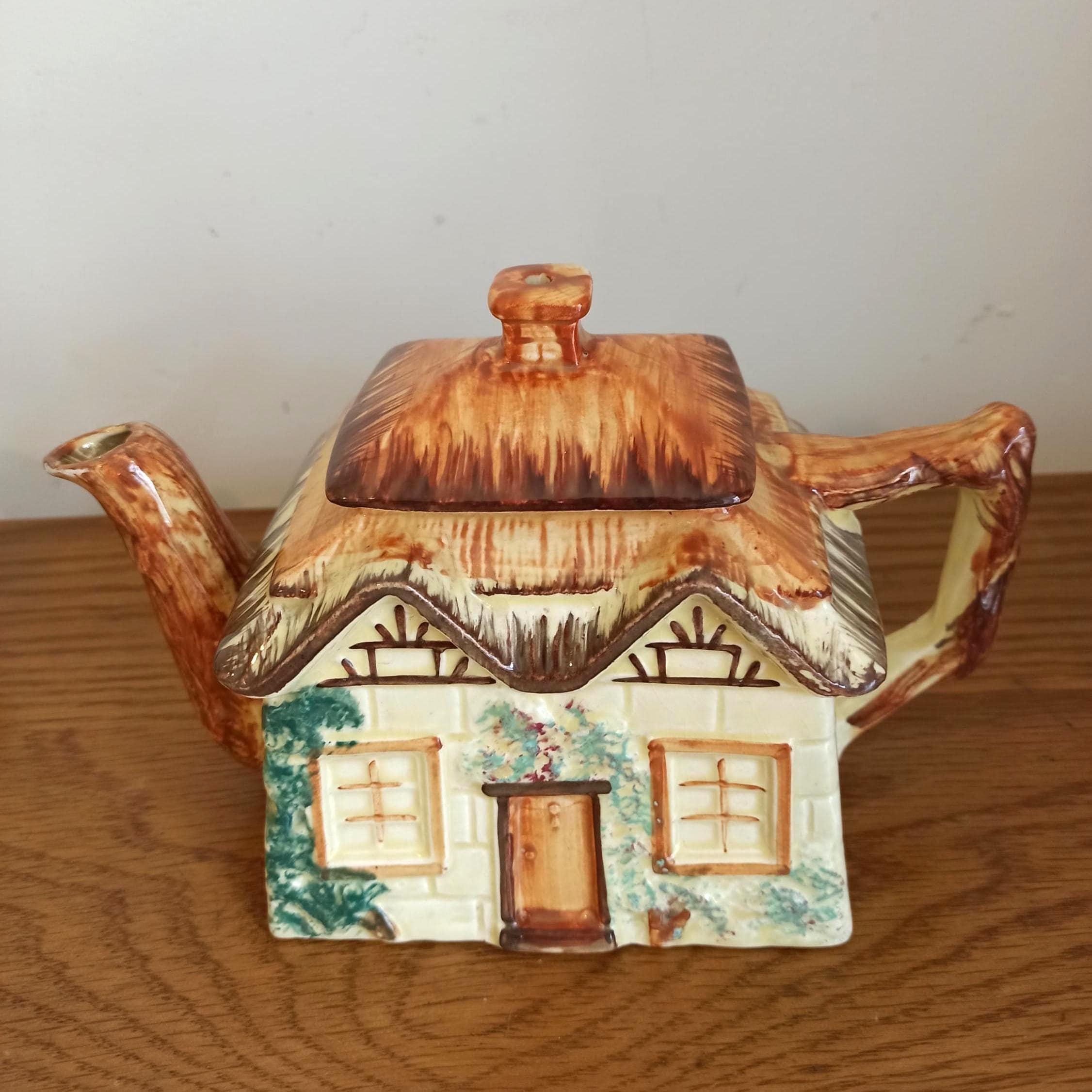 Keele St. Pottery Teapot and Lidded Sugar Bowl. - Image 2
