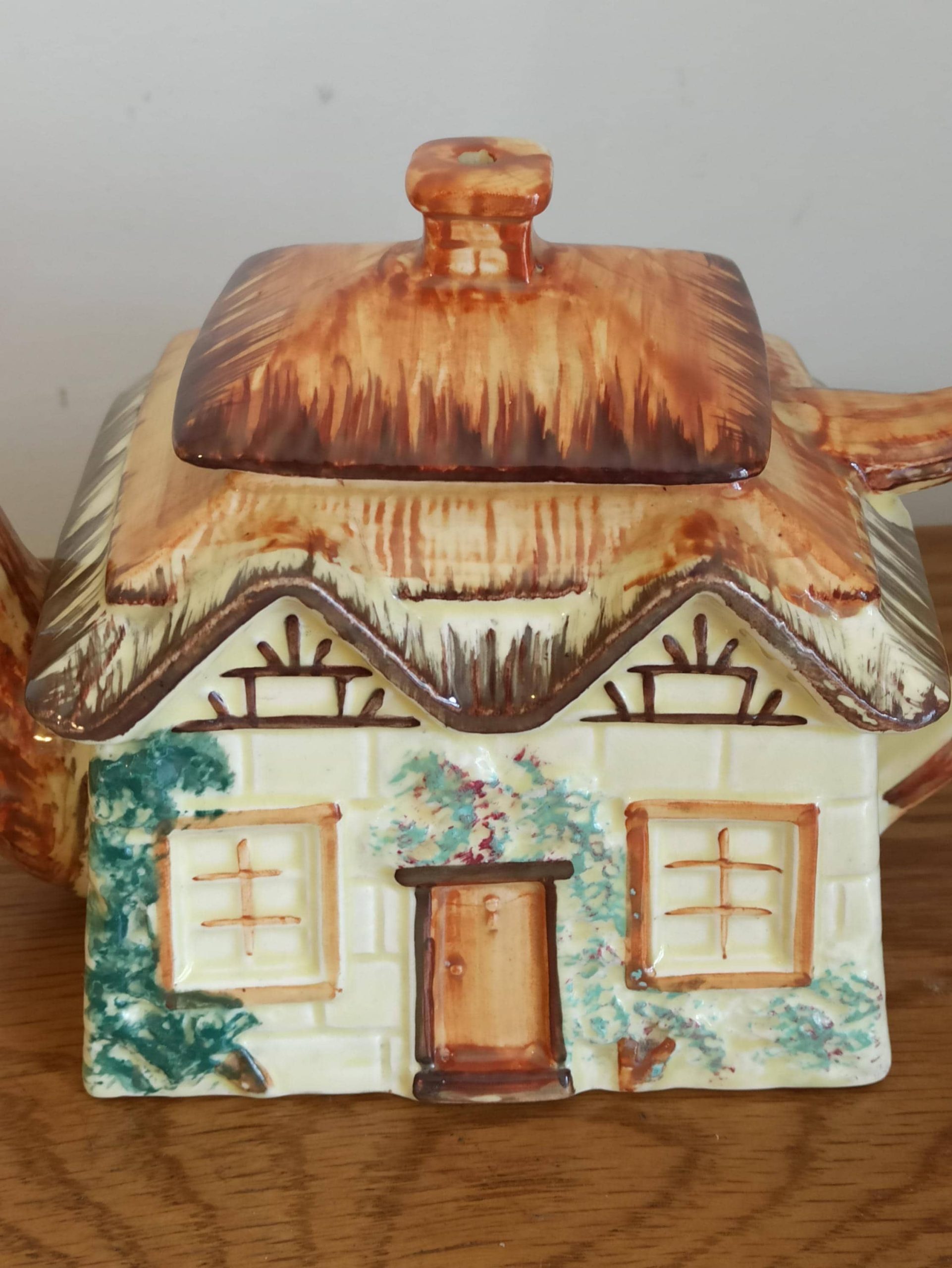 Keele St. Pottery Teapot and Lidded Sugar Bowl. - Image 6