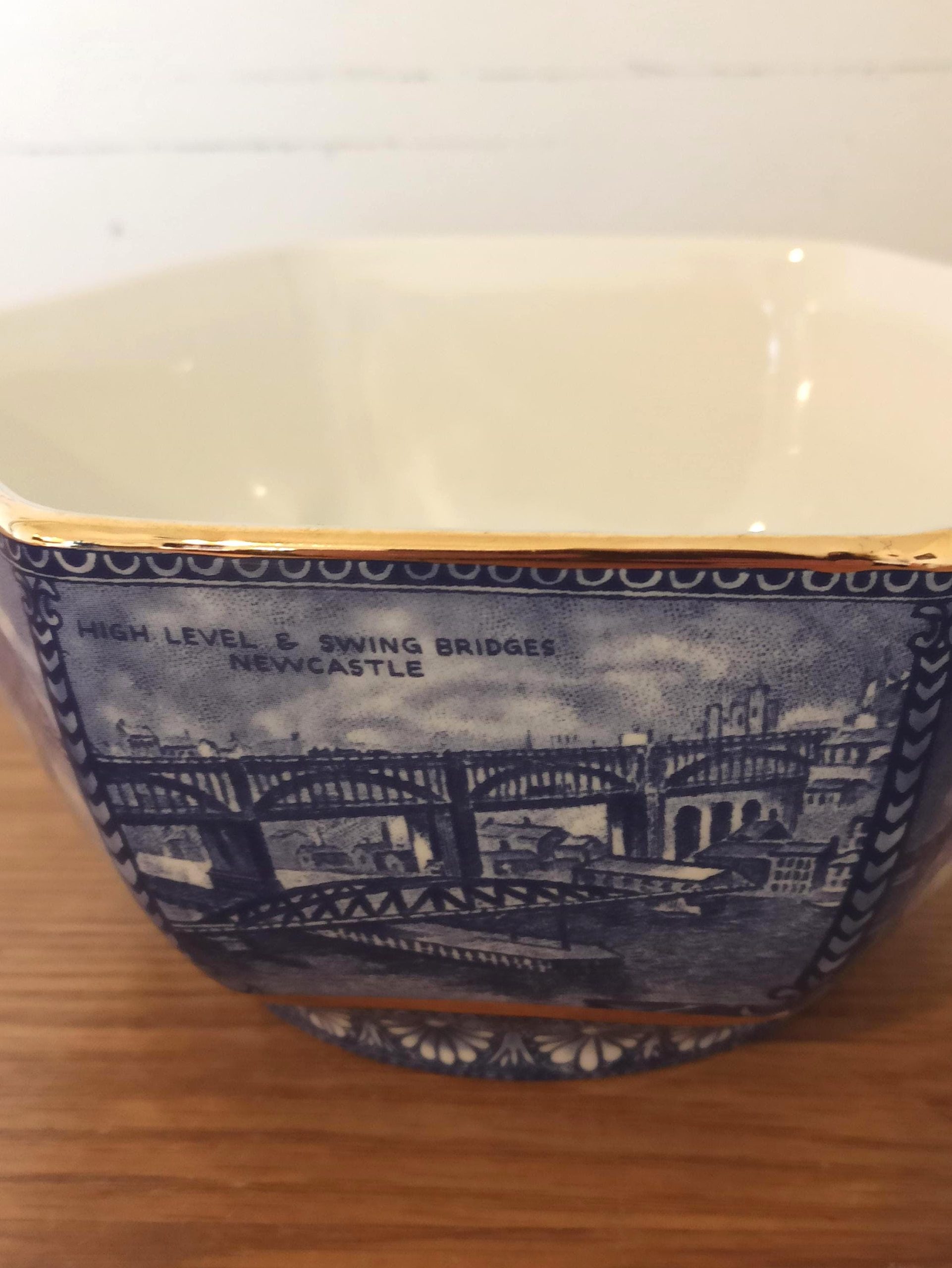 Rington's Fruit Bowl. Commissioned by Ringtons, Made By Wade. Very Good Condition. - Image 5