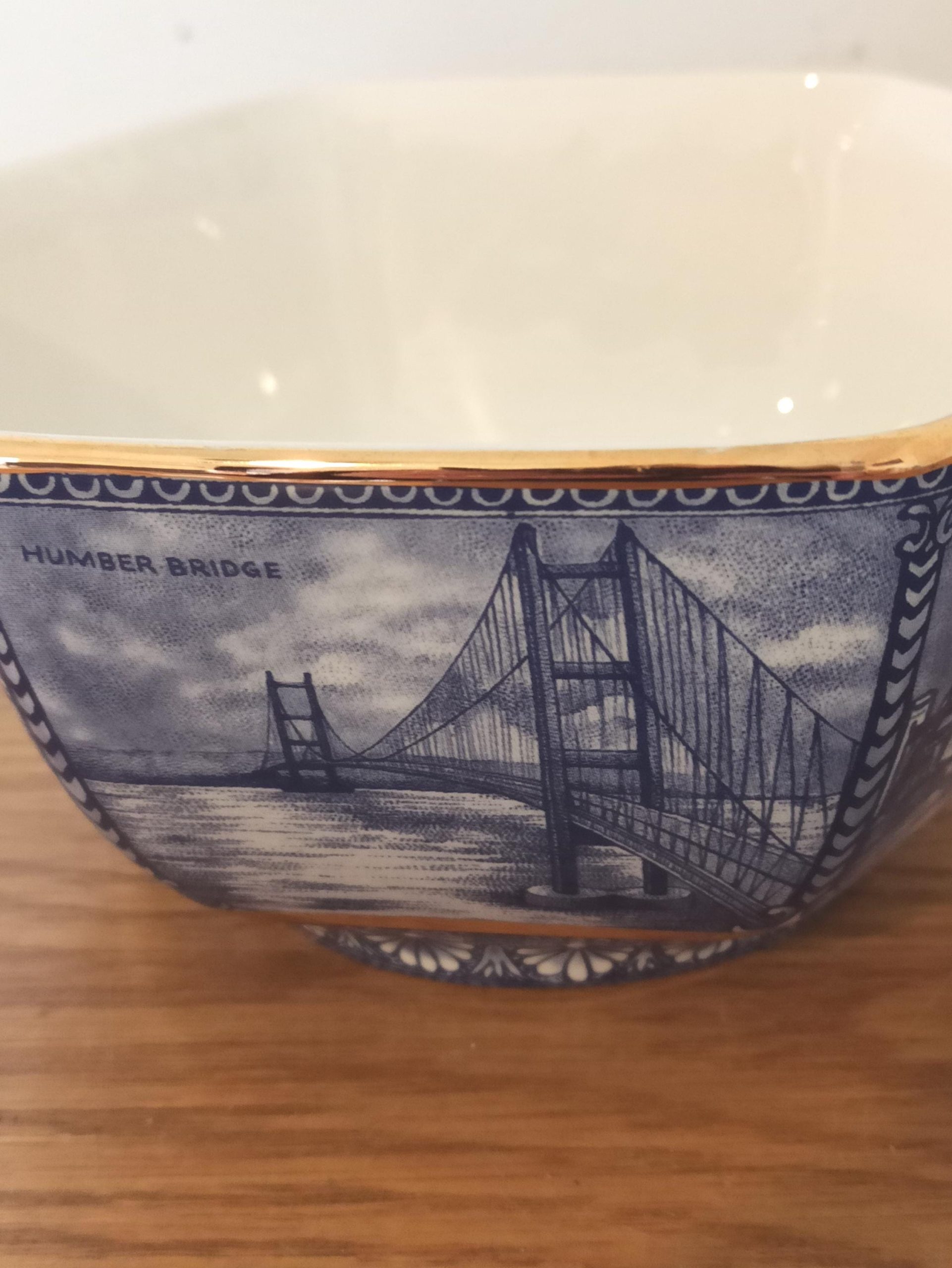 Rington's Fruit Bowl. Commissioned by Ringtons, Made By Wade. Very Good Condition. - Image 8