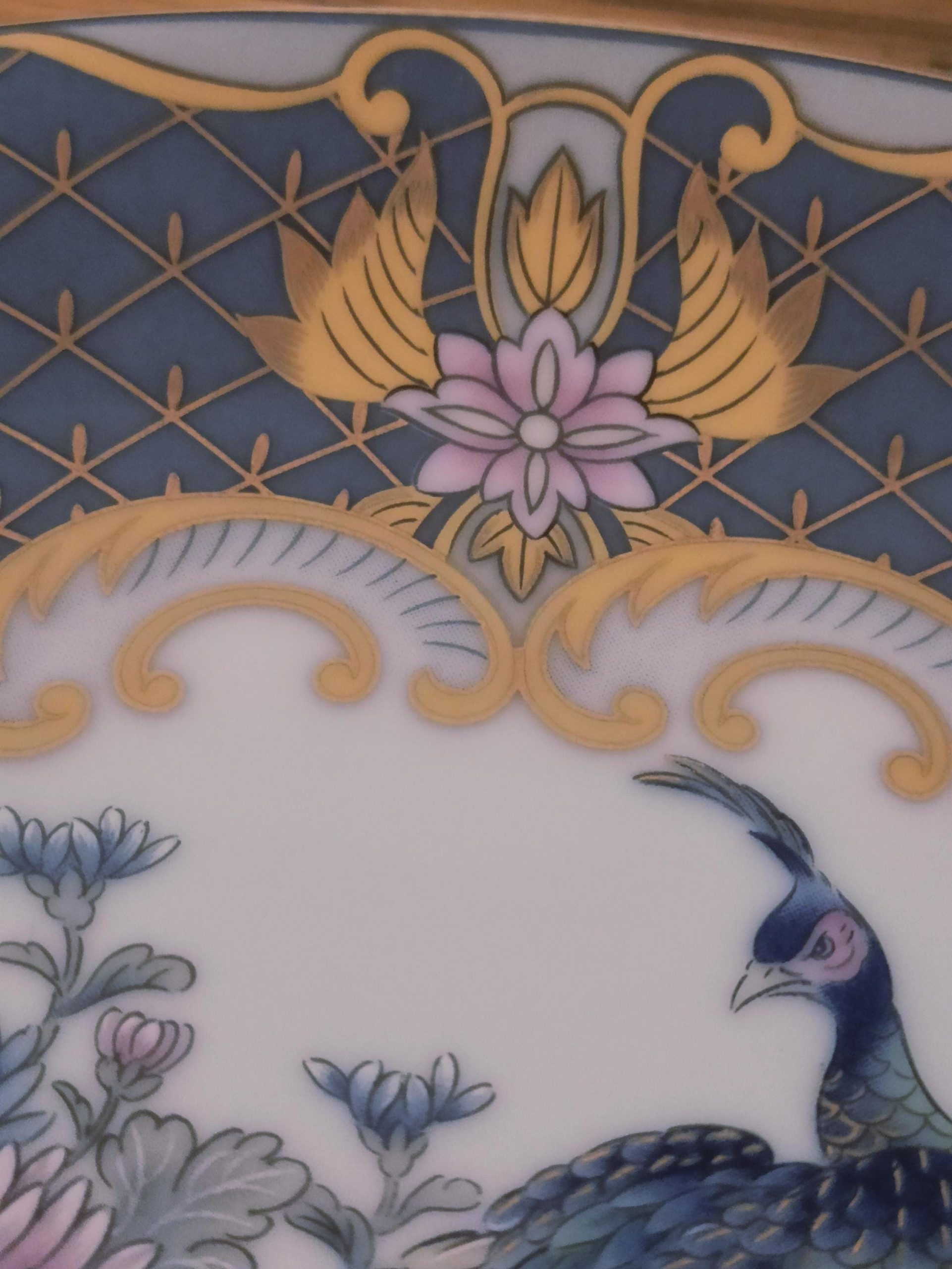 Peacock Display / Cabinet Plate. Vintage. Very Good Condition. - Image 9