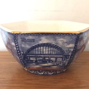 Rington's Fruit Bowl. Commissioned by Ringtons, Made By Wade. Very Good Condition.