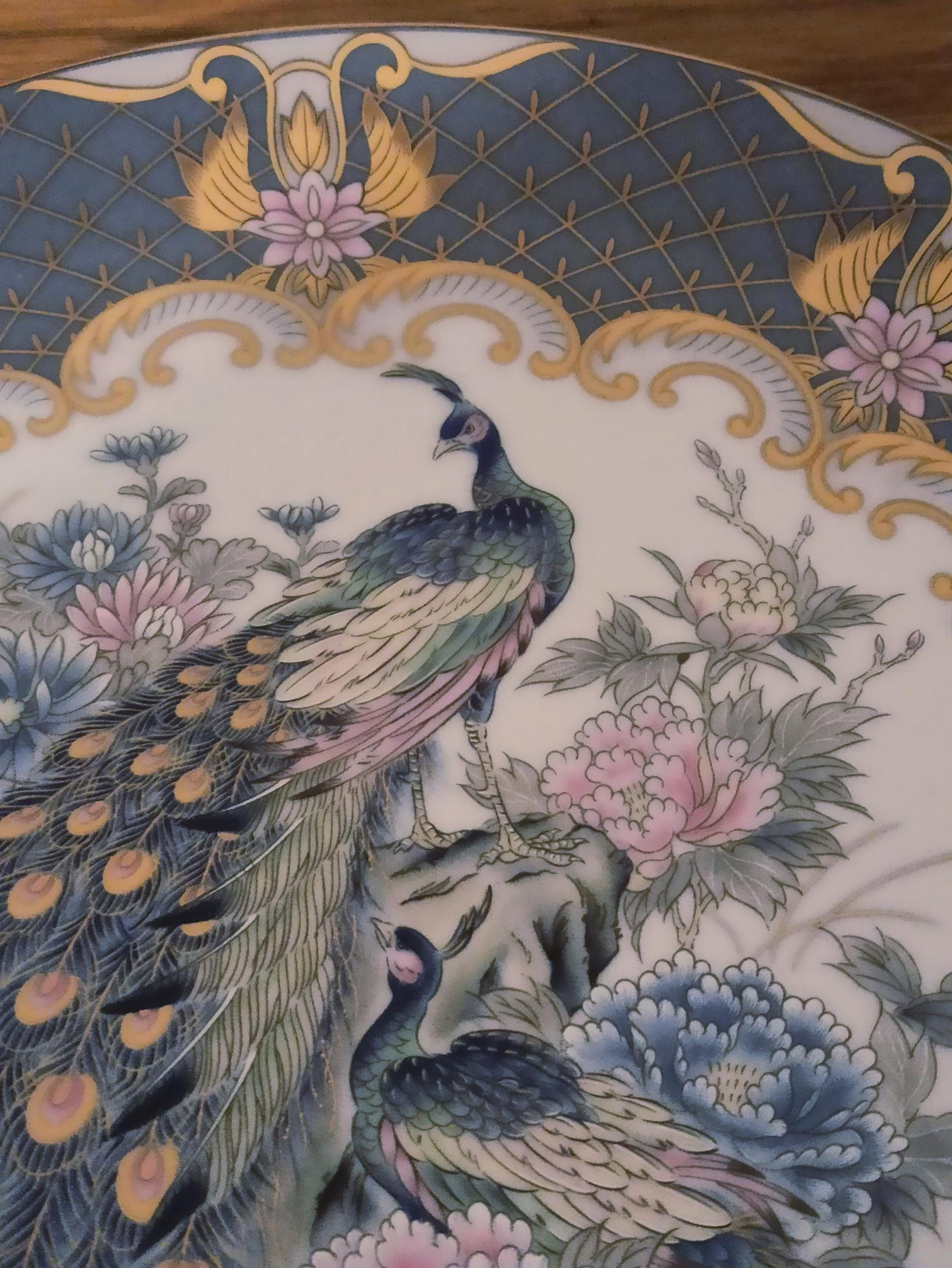 Peacock Display / Cabinet Plate. Vintage. Very Good Condition. - Image 4