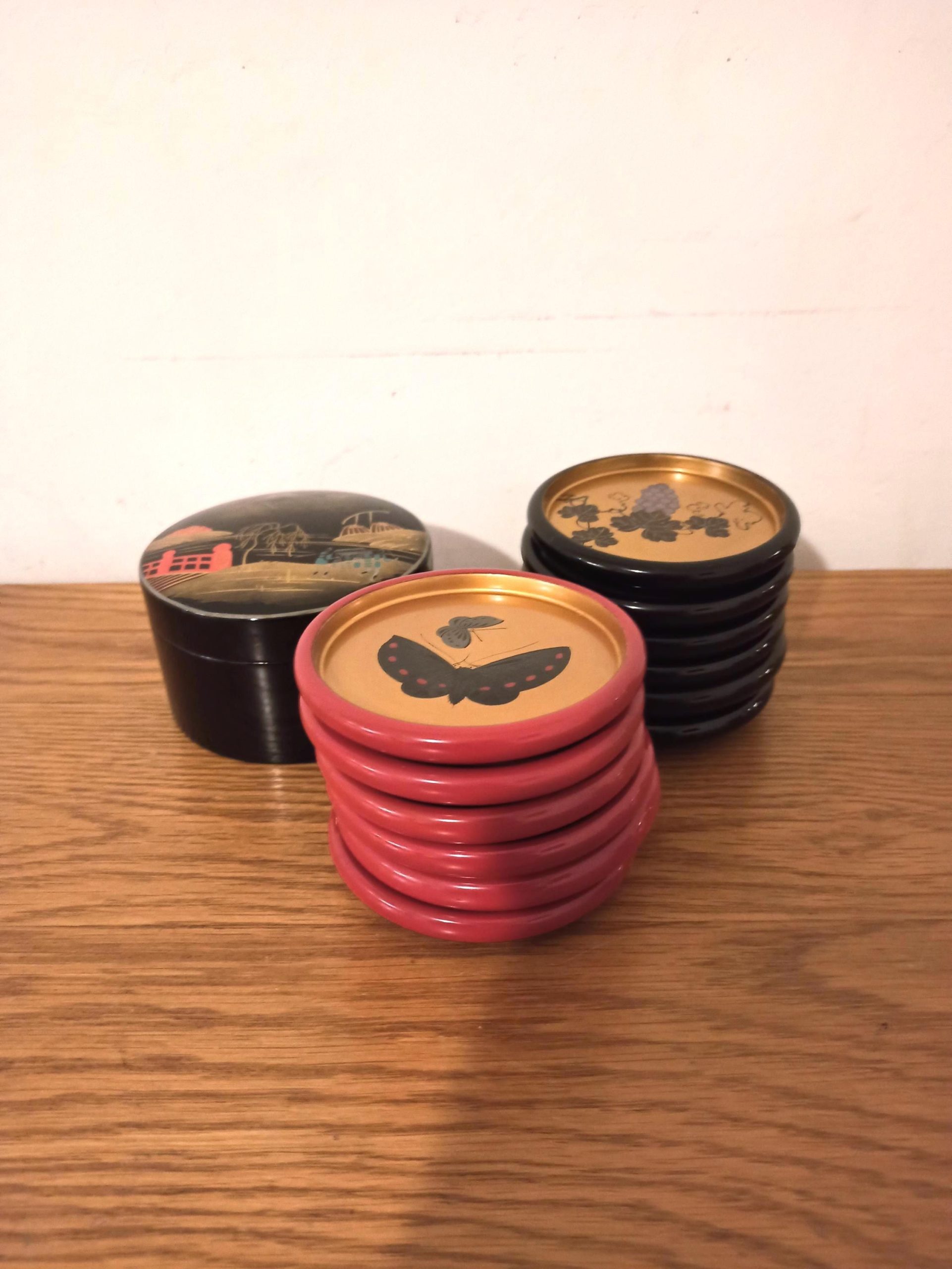 Sets of Japanese Laquered Coasters. Vintage. Good Condition. - Image 2