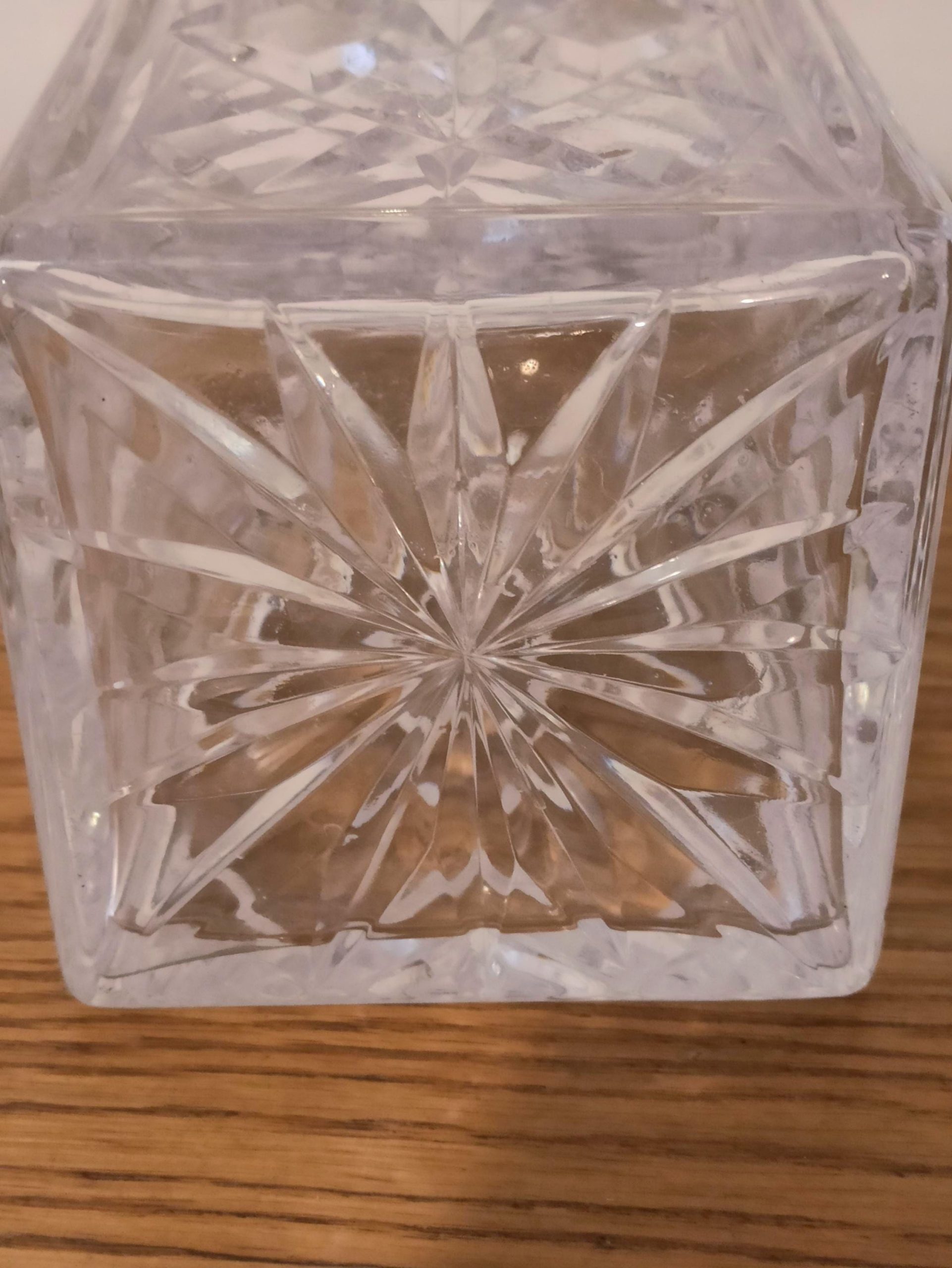 Vintage Lead Crystal Decanters. - Image 10