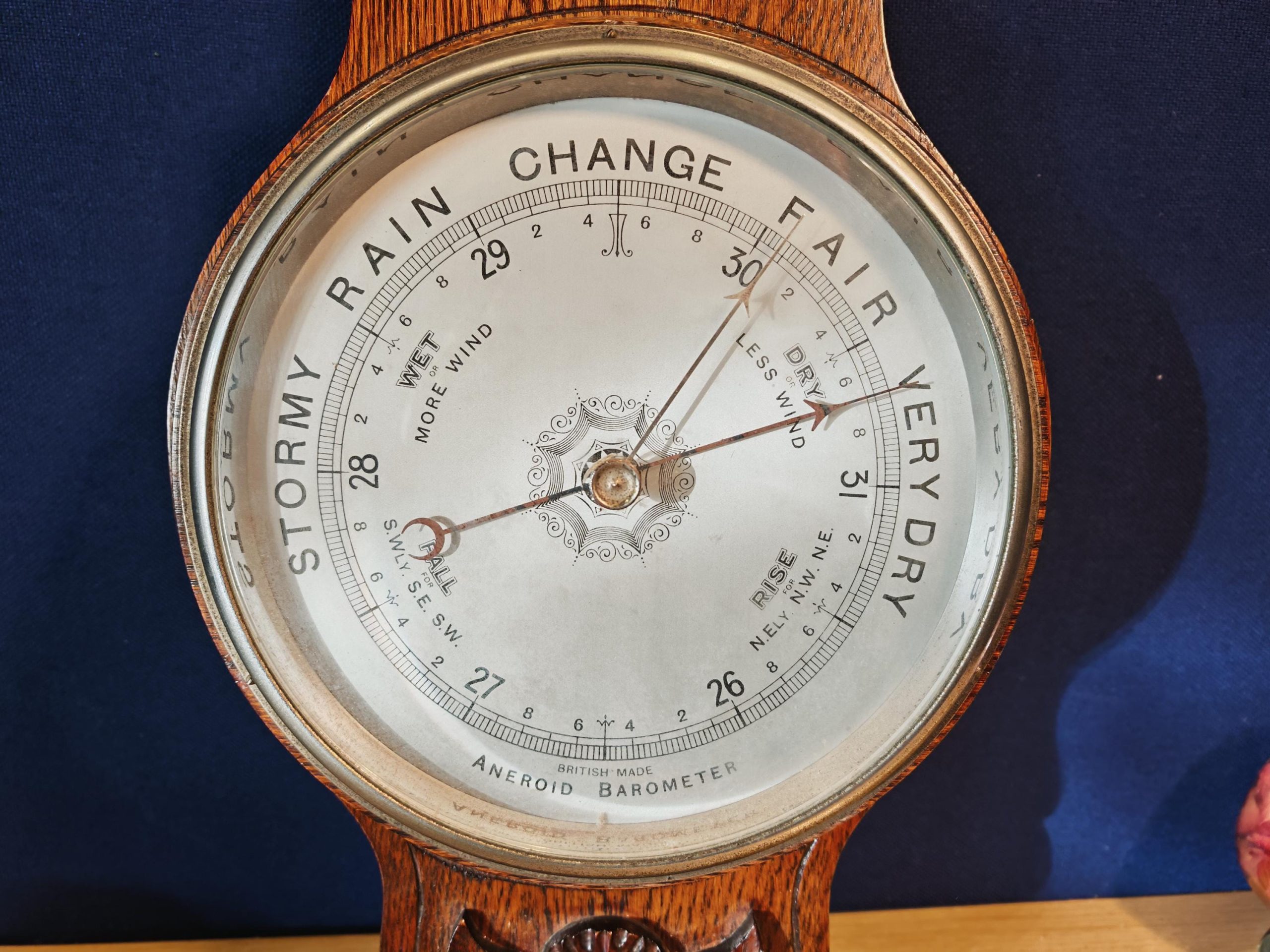 Antique Large Oak Aneroid Wall Barometer, Working. Early-mid 20th Century - Heavy - Very Good Condition - Image 3