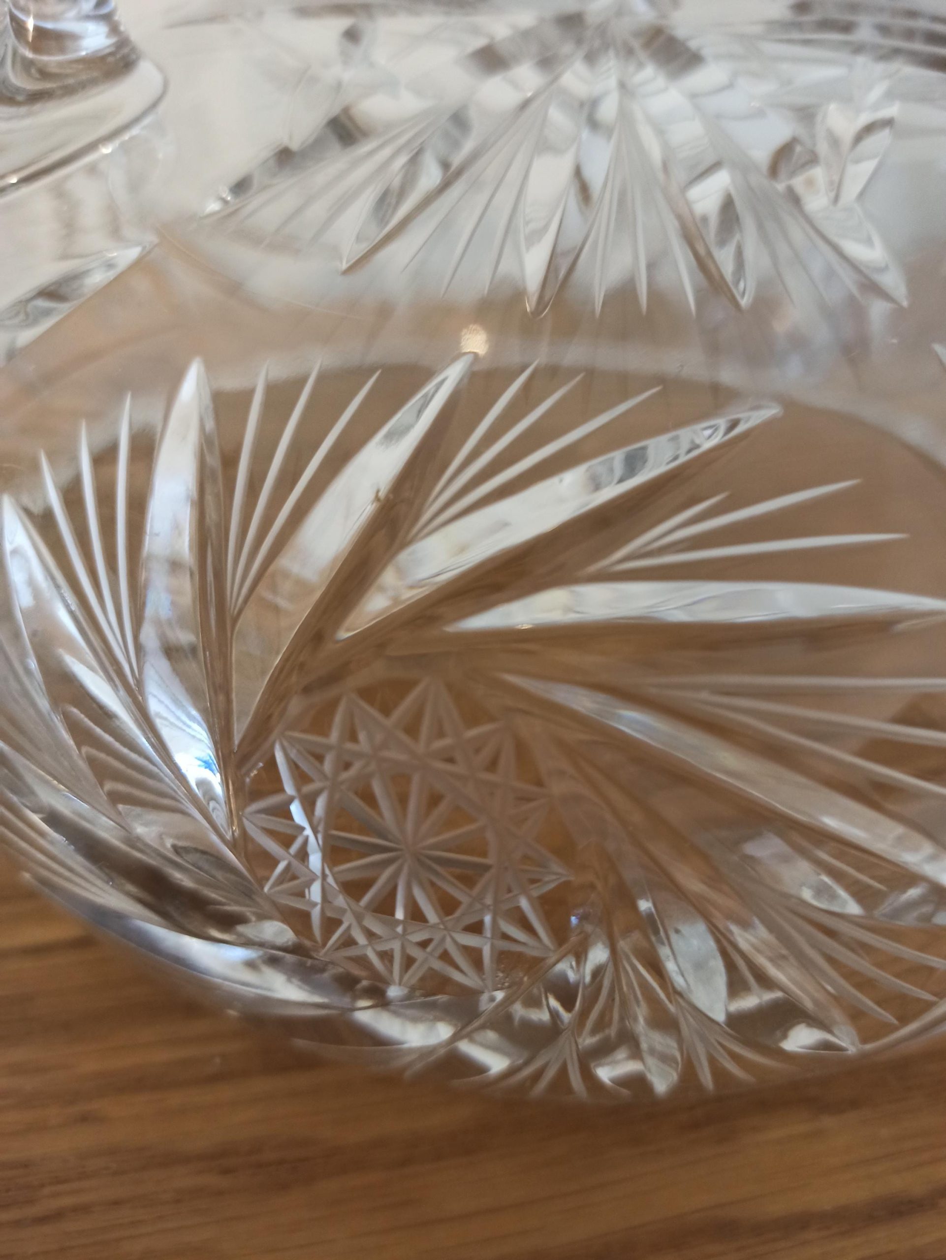 Vintage Lead Crystal Fruit Bowls. Very Good Condition. Heavy. - Image 9