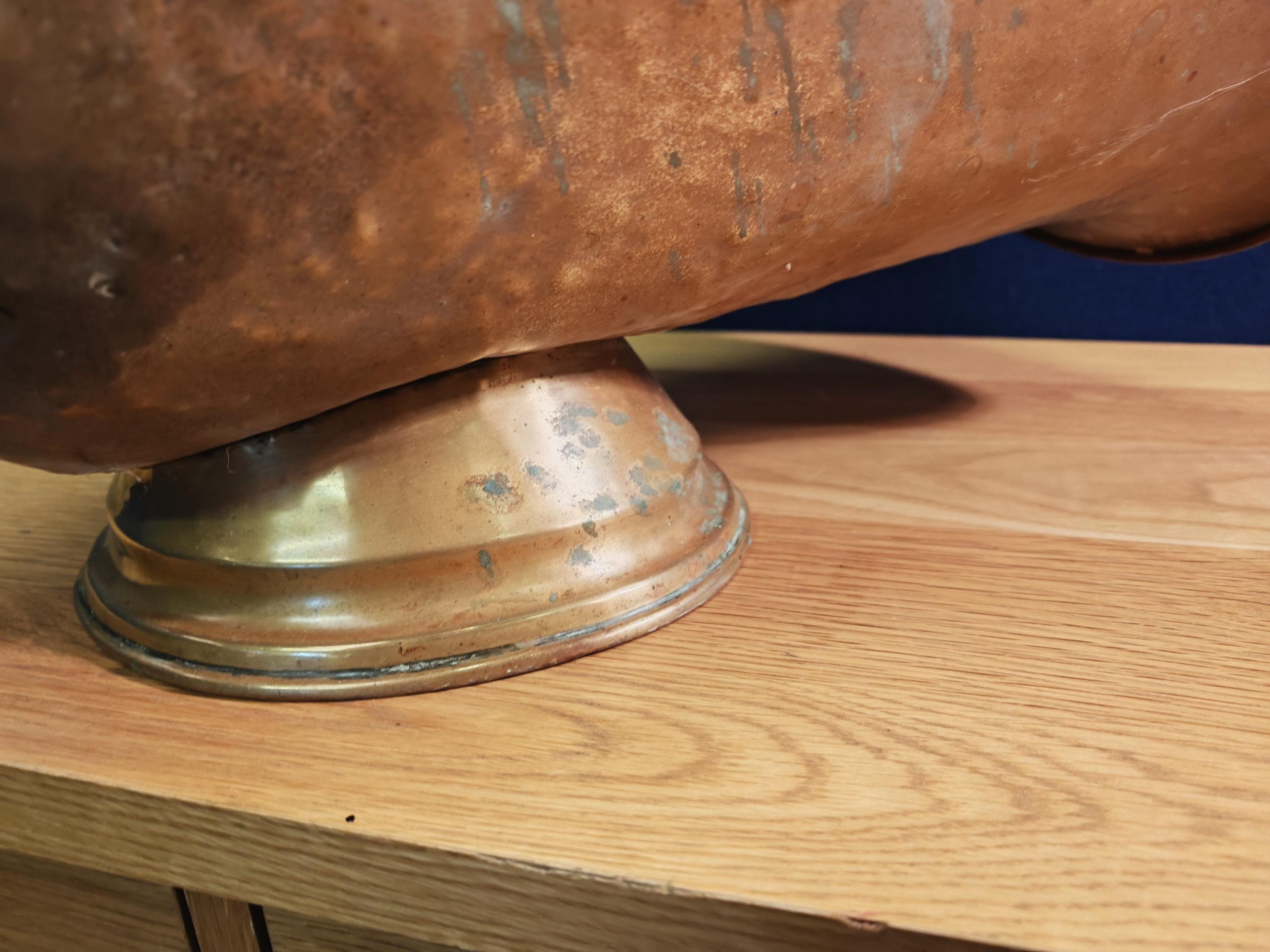 Vintage Brass Helmet-style Coal Scuttle. Likely Georgian to Early 20th Century - Image 9