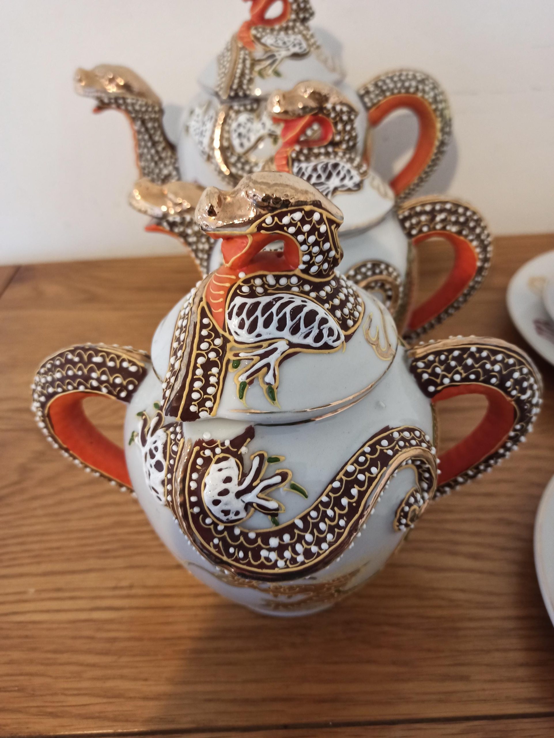 Japanese Dragon Teaset for Four. Porcelain. Very Good Condition. - Image 7