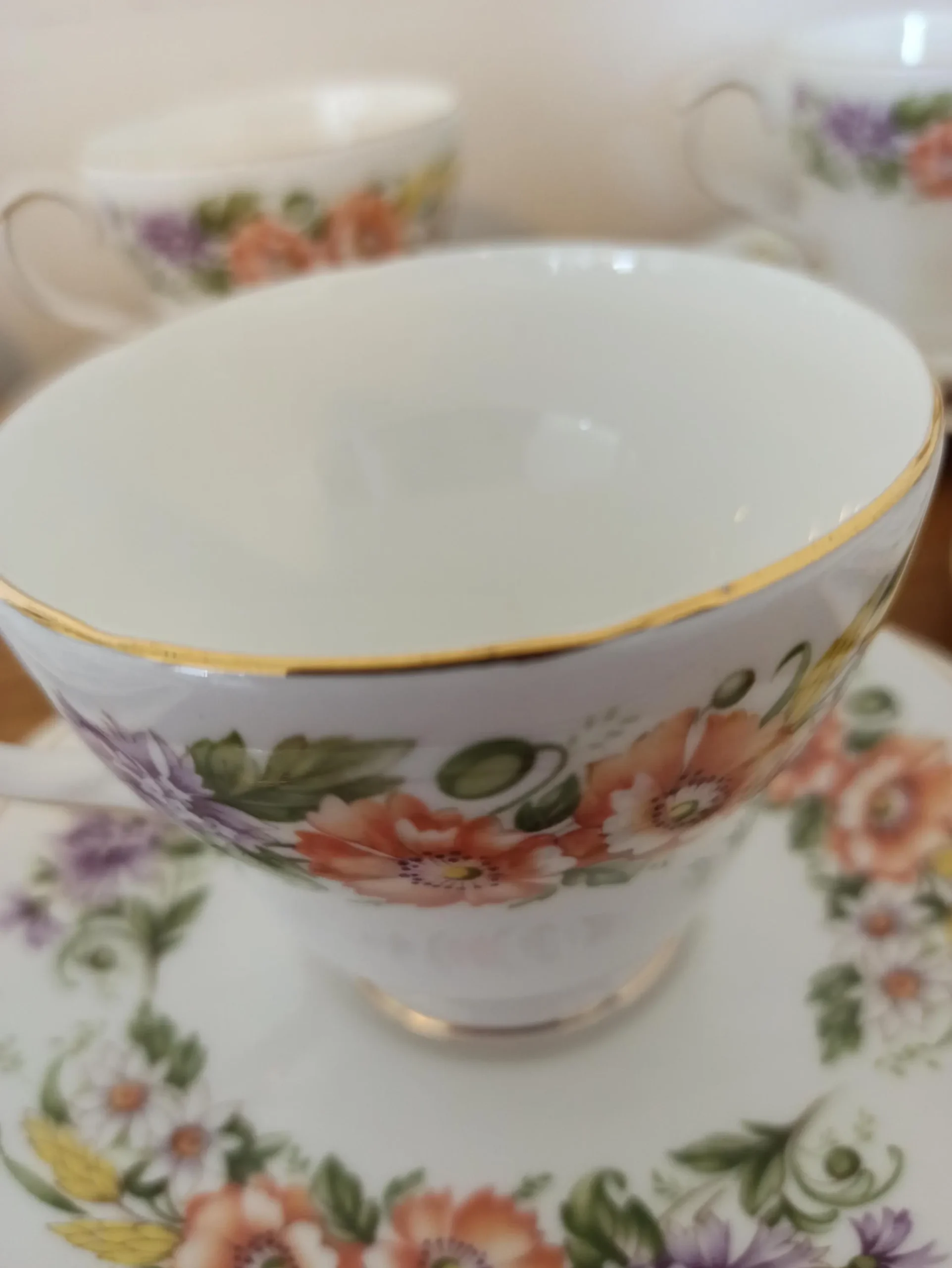 Vintage Duchess Tea Cups, Saucers and Side Plate x 6. 'Countryside' Floral Design. - Image 4
