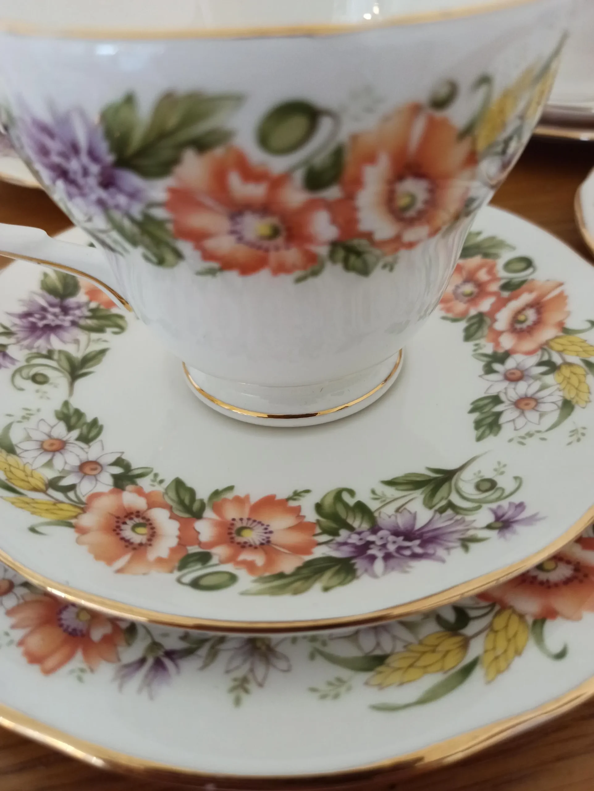 Vintage Duchess Tea Cups, Saucers and Side Plate x 6. 'Countryside' Floral Design. - Image 5