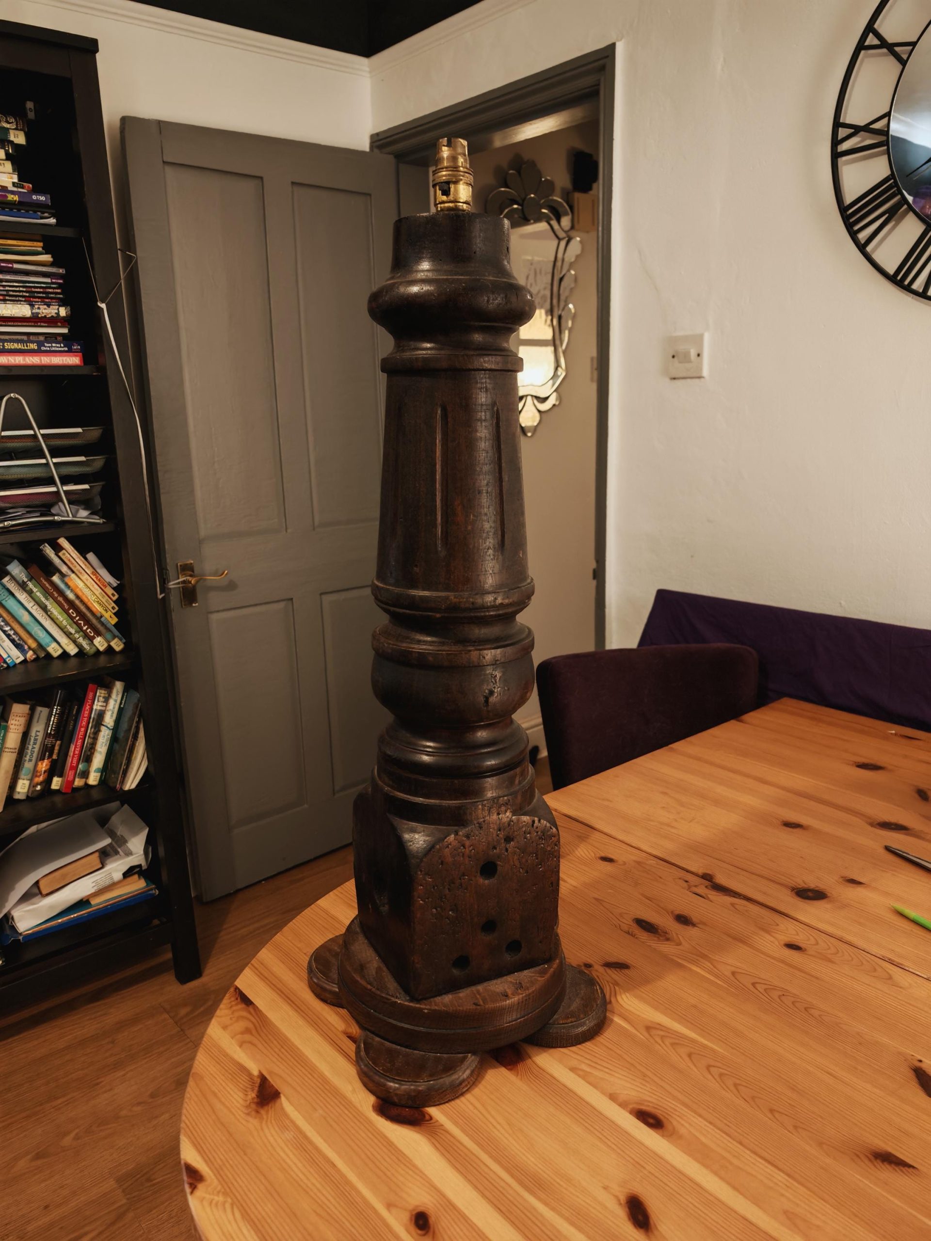 Very Large Handmade Lamp from Full Size Snooker Table Leg - 78cm. PAT tested. - Image 6