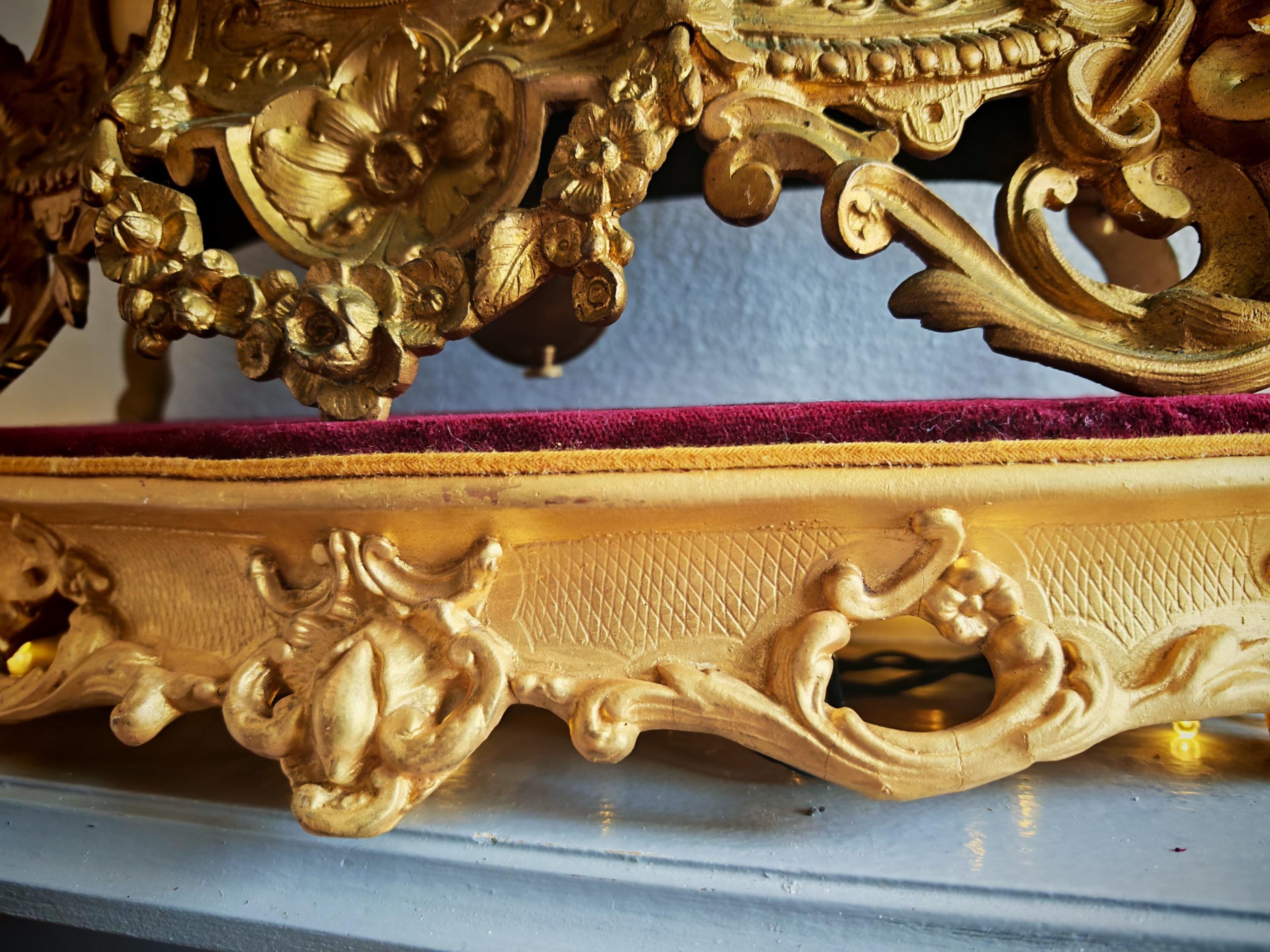 Antique 19th Century Gilt Ormolu Pendulum Clock with Gilded and Burgundy Velvet Base. Restored. - Image 9