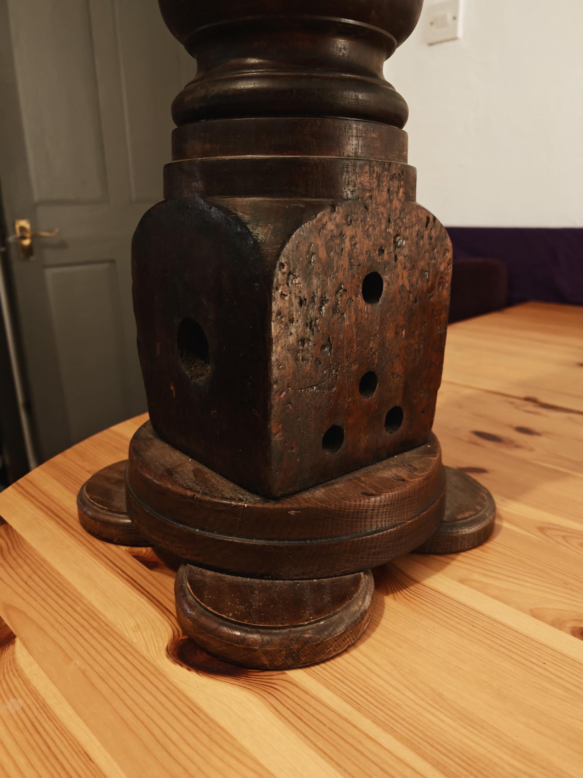 Very Large Handmade Lamp from Full Size Snooker Table Leg - 78cm. PAT tested. - Image 5