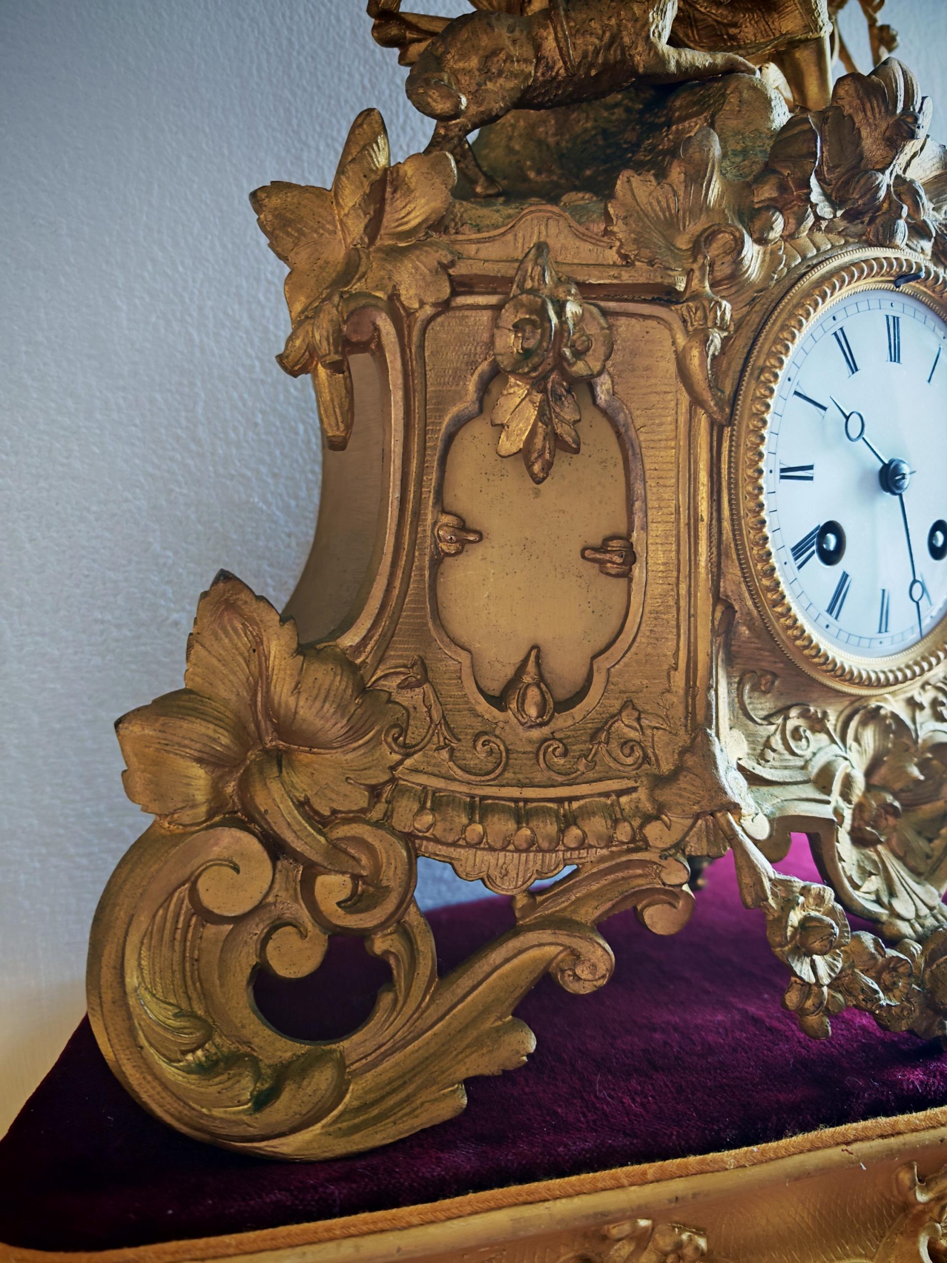 Antique 19th Century Gilt Ormolu Pendulum Clock with Gilded and Burgundy Velvet Base. Restored. - Image 8