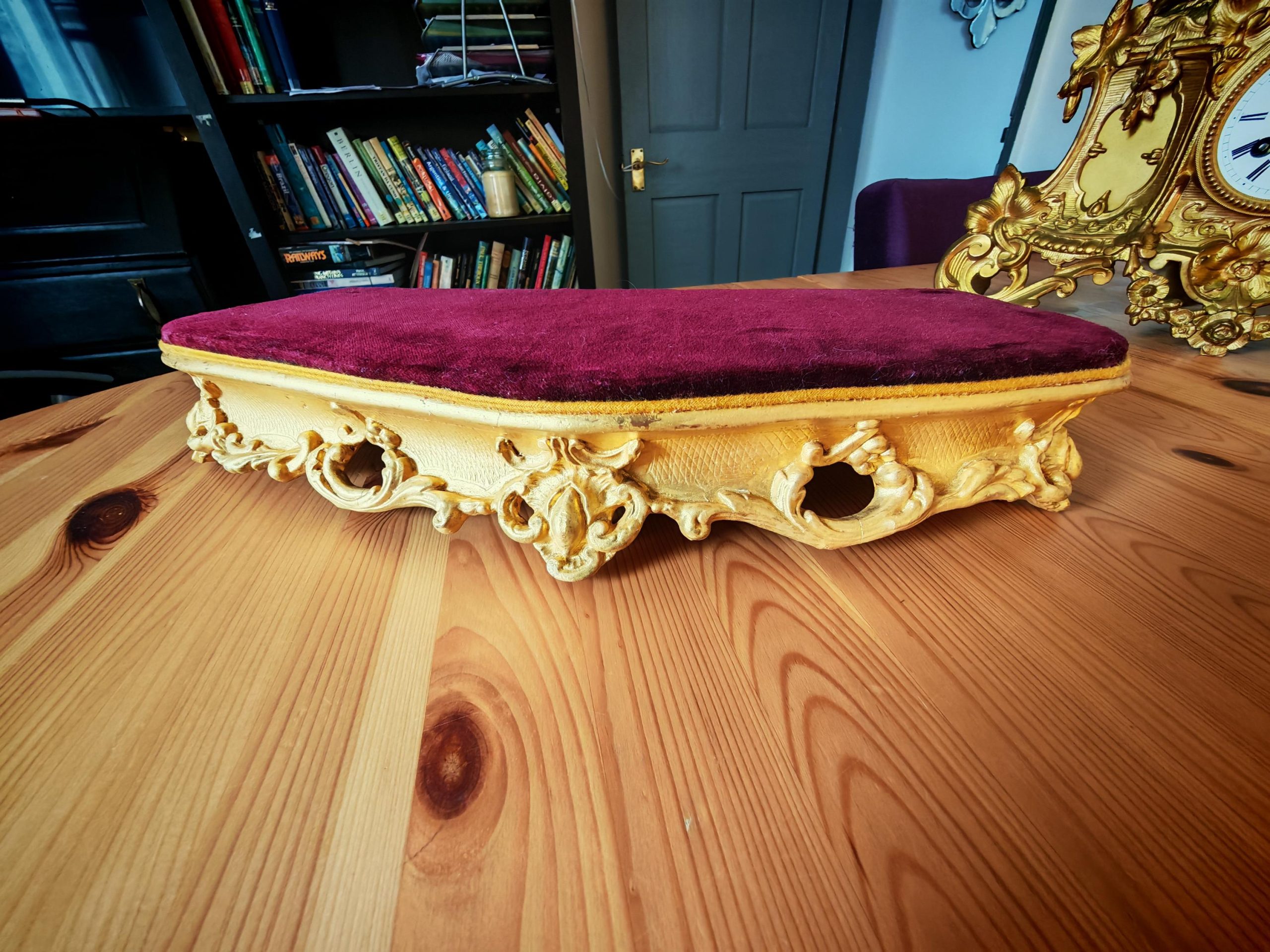 Antique 19th Century Gilt Ormolu Pendulum Clock with Gilded and Burgundy Velvet Base. Restored. - Image 10