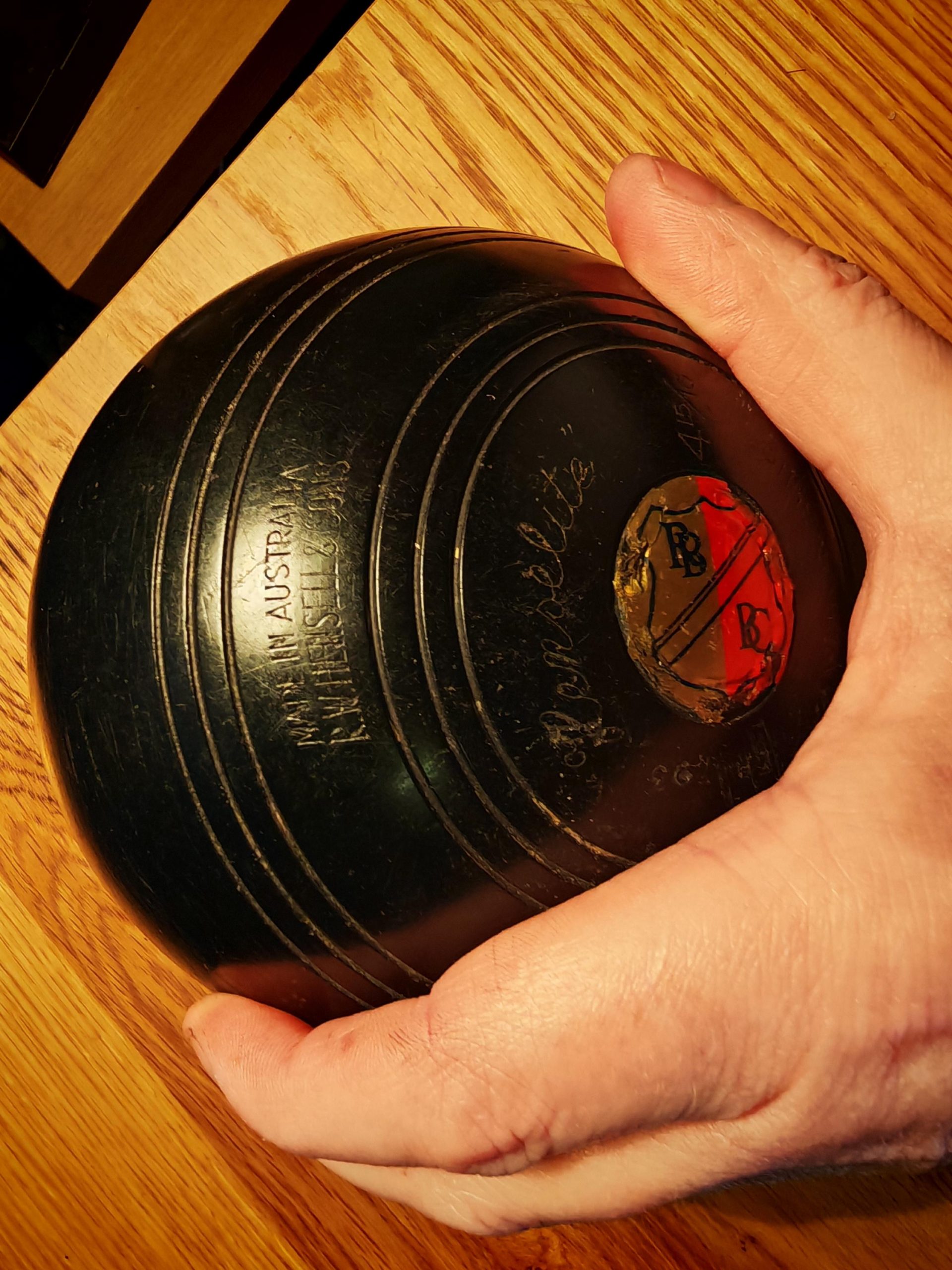 Four Vintage Henselite FR Super Grip Lawn Bowls, 4 15/16 Bias - 1970s, 1980s Vinyl or Composite - Very Good Working Condition - Image 6