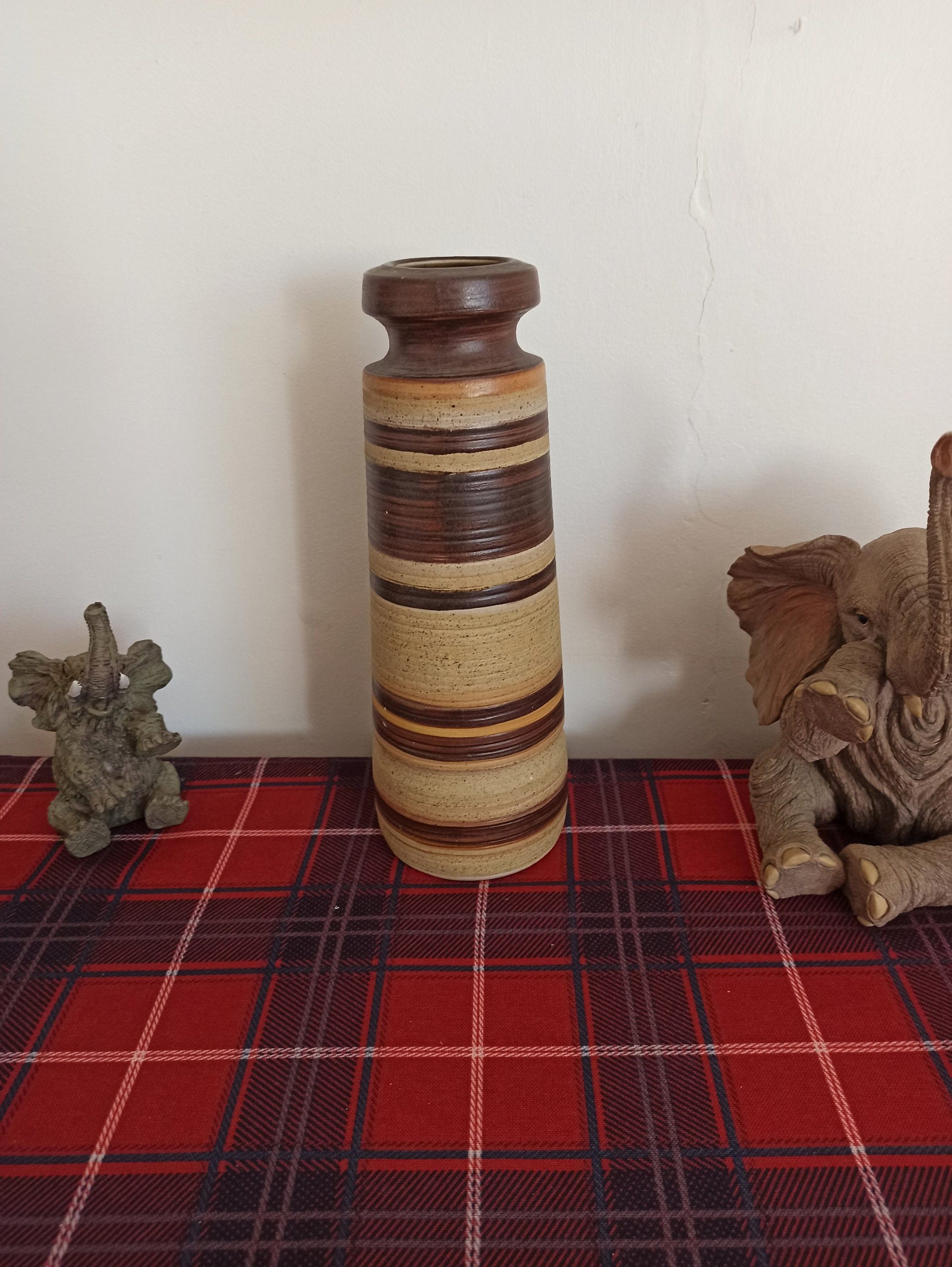 Bror Hayil Israel Vase. Excellent Condition.