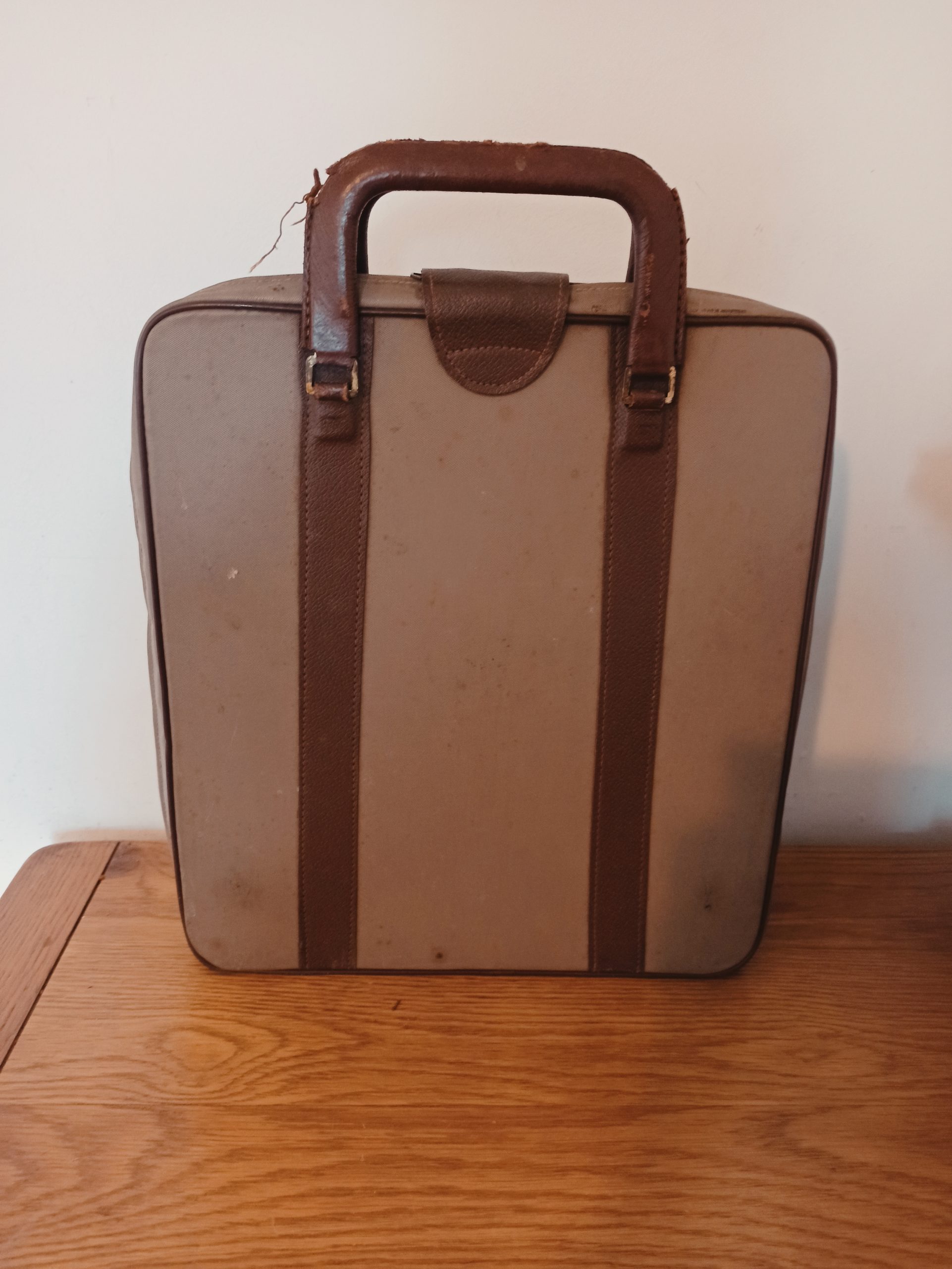 Olivetti Lettera 22 Portable Typewriter - Image 16