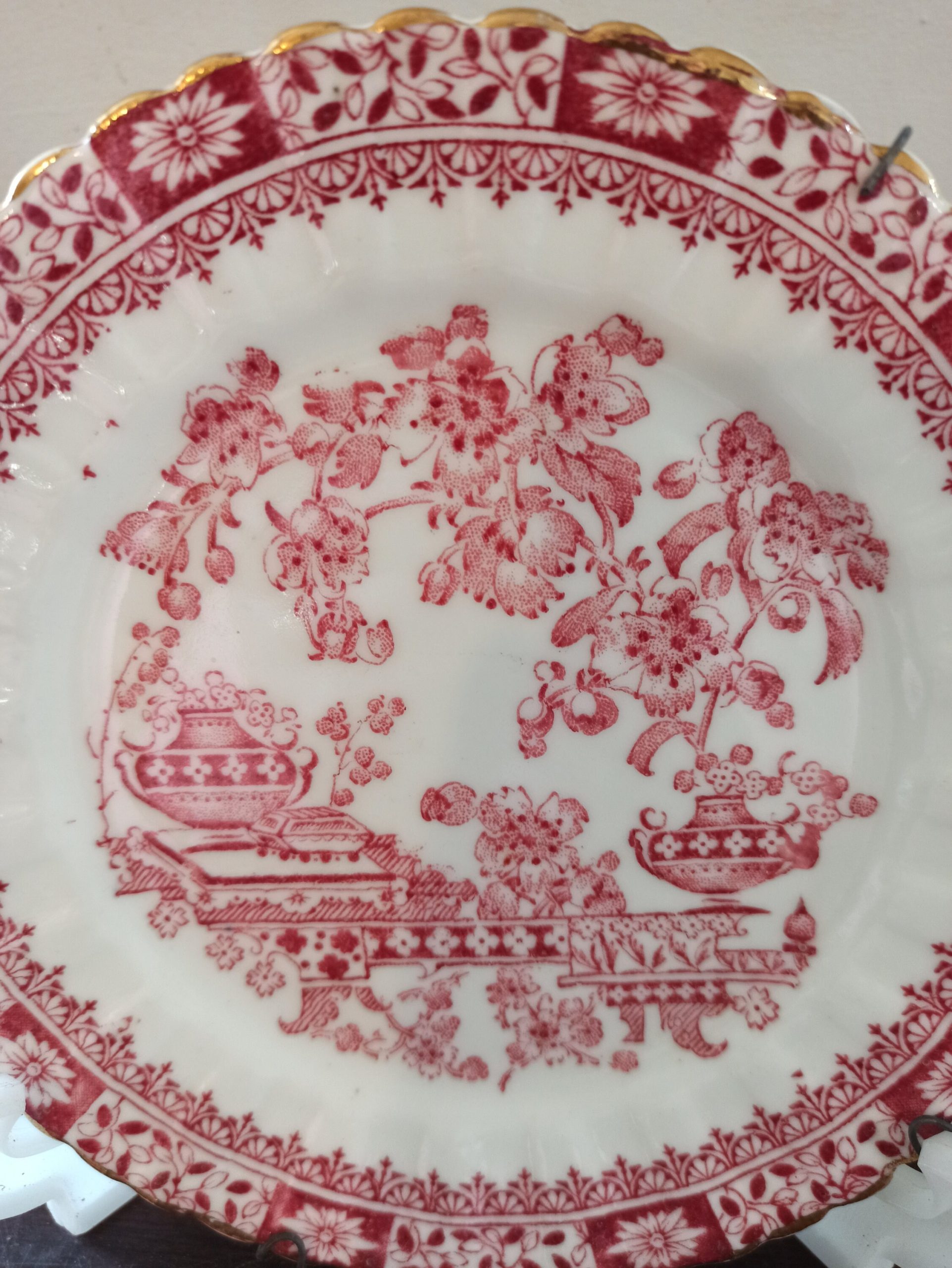 Willow Pattern Wall Plate. Red And White. Very Good Condition. - Image 3