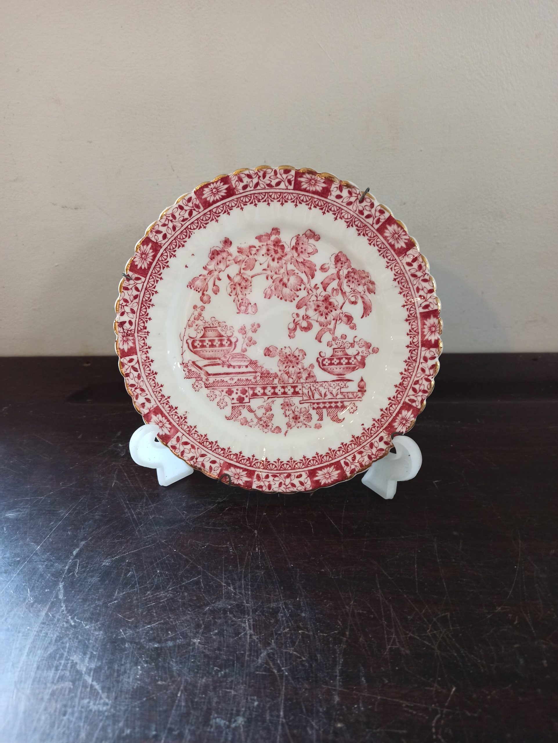 Willow Pattern Wall Plate. Red And White. Very Good Condition. - Image 2