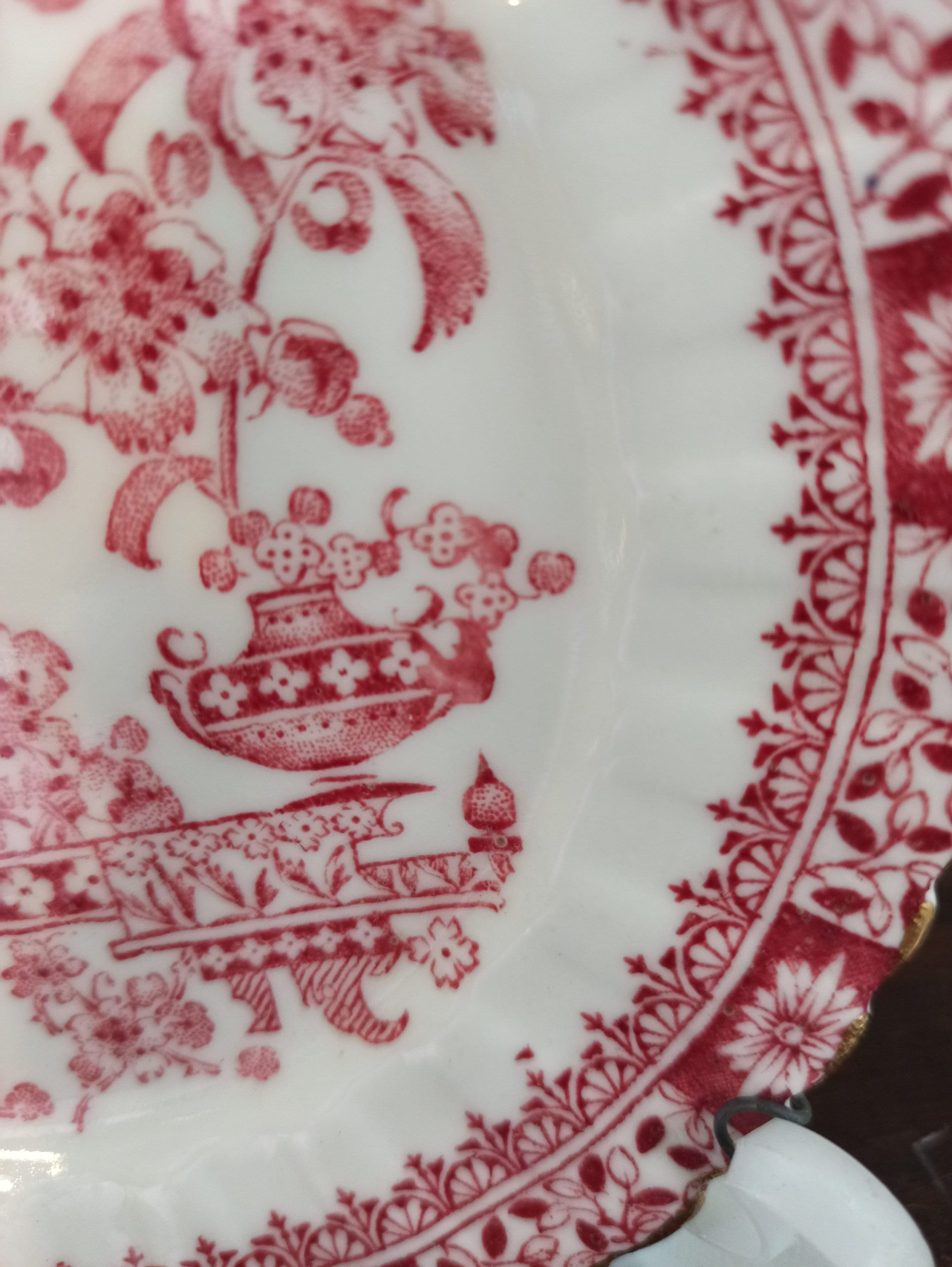 Willow Pattern Wall Plate. Red And White. Very Good Condition. - Image 5