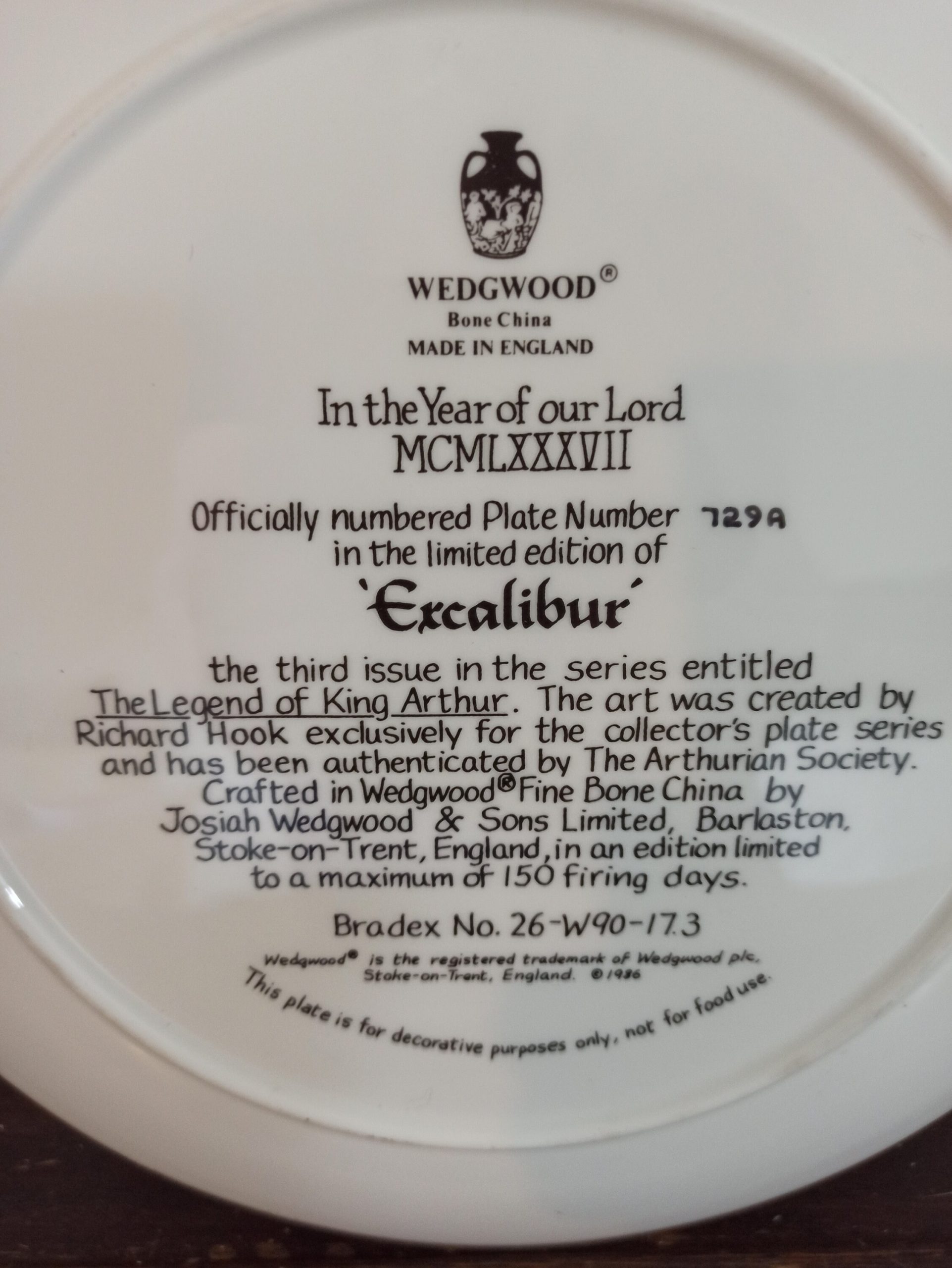Wedgwood Collectors Plates. King Arthur. Excellent Condition. - Image 6